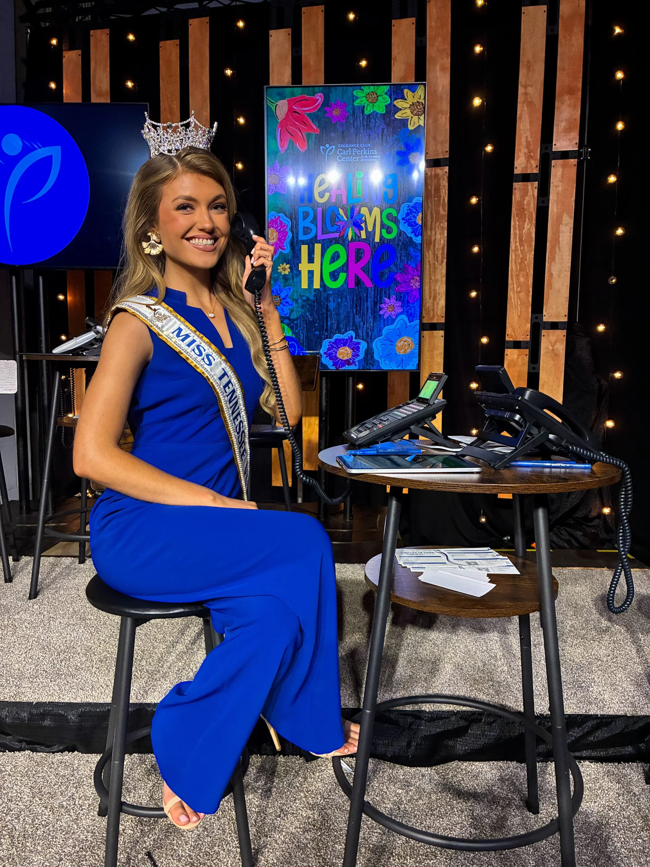 It was a fun filled afternoon with my sweet teens answering calls at the Circles of Hope Telethon benefitting the Exchange Club Carl Perkins Center for the Prevention of Child Abuse! 💙📞

#MissTennesseeVolunteer #MVA #SERVE #JacksonTN