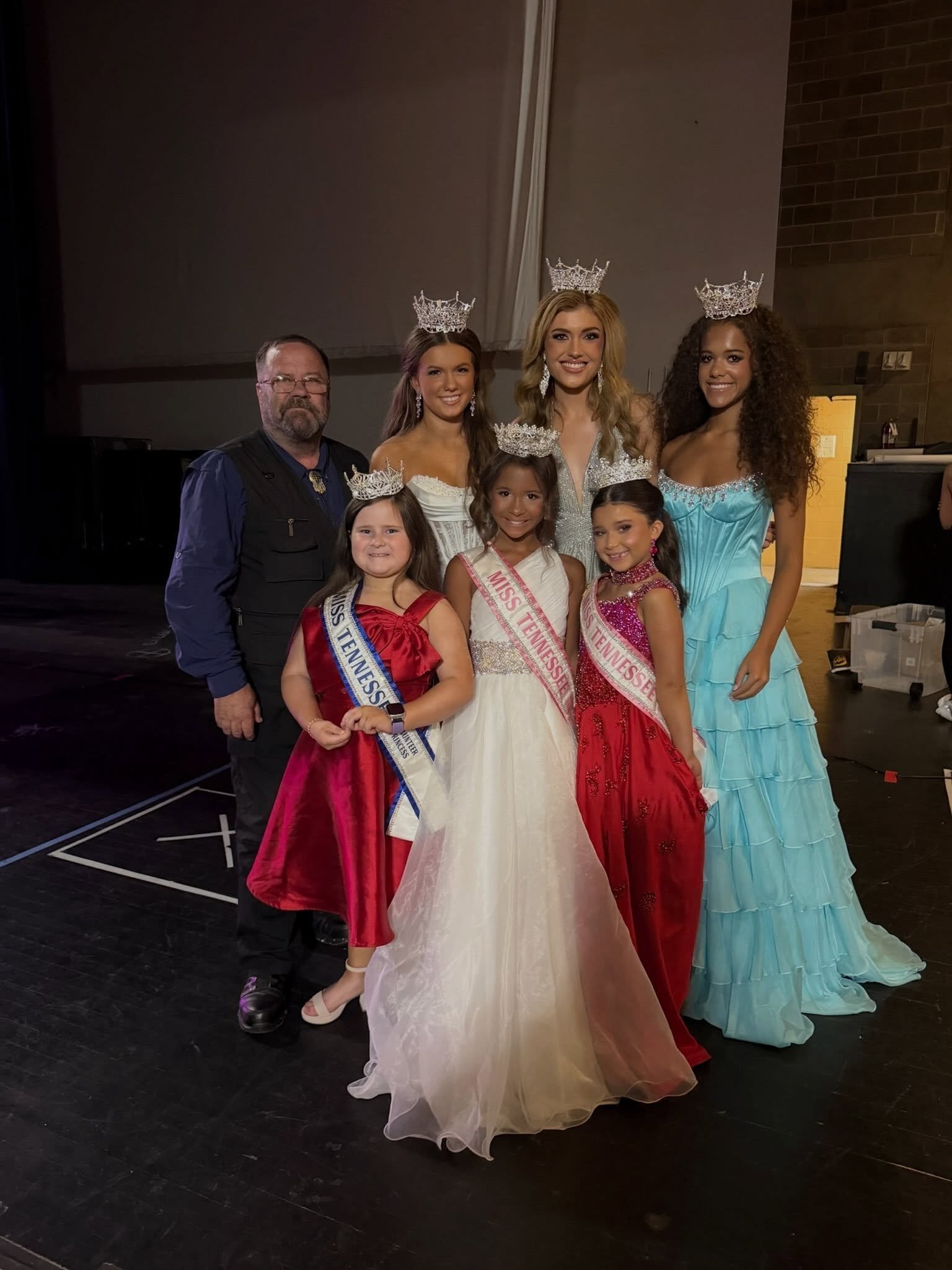 Catching up on all my posting!! I had a great time last weekend at the Jackson/Madison County prelim!! Congrats to all the new queens! 🩷

#missiristnteen #misstnvolunteer #serve #missvolunteeramericapageant #pageants