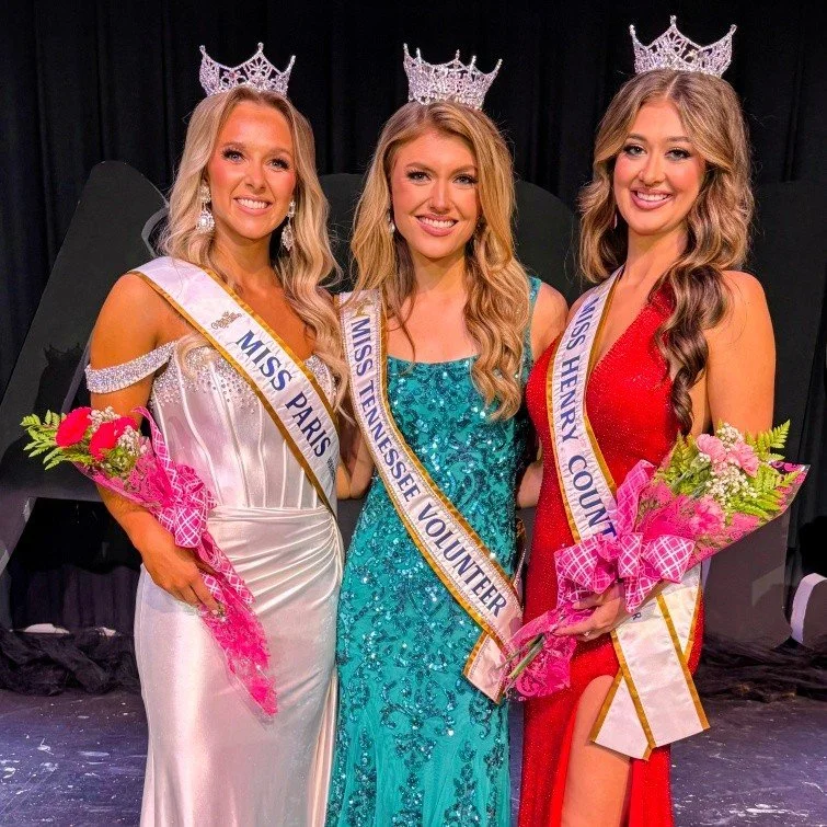 Karenna with our newest additions to the MTV family: Miss Paris Volunteer 2027 Avery Cox &amp; Miss Henry County Volunteer 2027 Cate Shirey