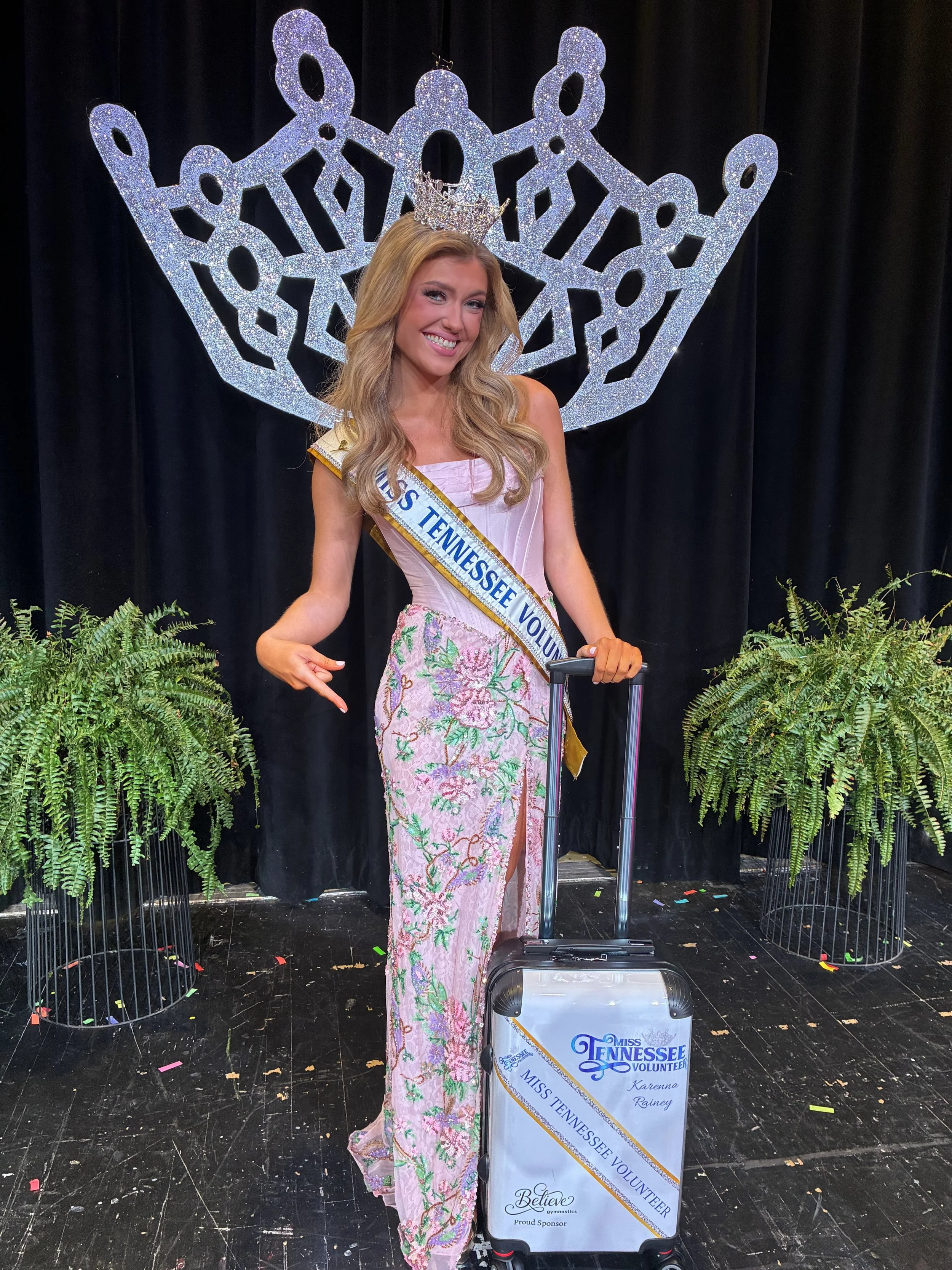 A HUGE thank you to @believegymtn for sponsoring the cutest suitcase for my year as Miss Tennessee Volunteer! I can&rsquo;t wait to travel across the state in style with it by my side. I am so thankful for have their support!💙🚙

#SponsorShoutout #M