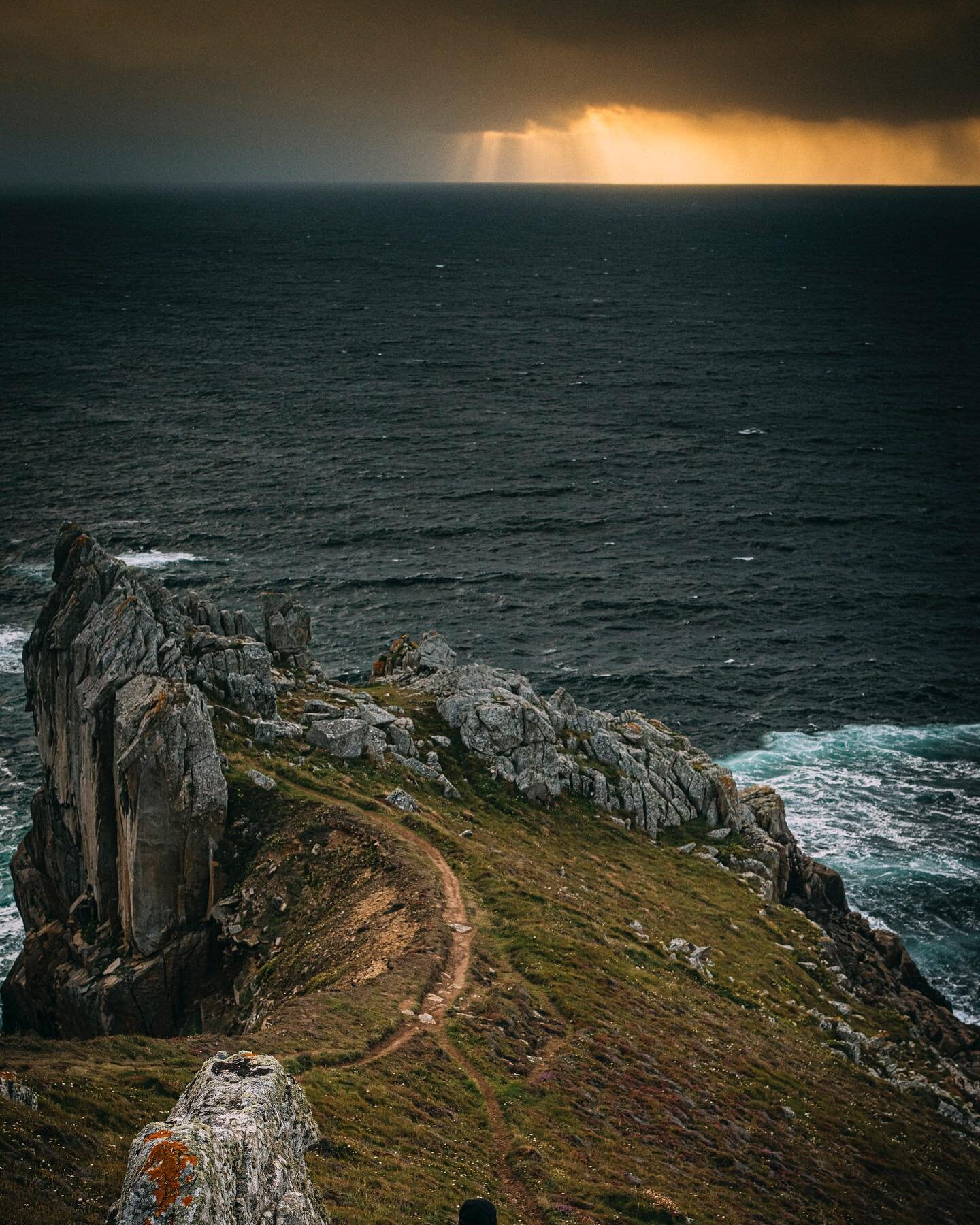 Last Summer one of my favorite places #Atlantikk&uuml;ste -  #Bretagne -  #Finist&egrave;re

#zweiteszuhause #addicted #roadtrip #vanlife
#wateradicted #lifestyle #wassersport #Atlantik #harpunieren #Steilk&uuml;ste #Ocean #underwater #freiearbeit #j