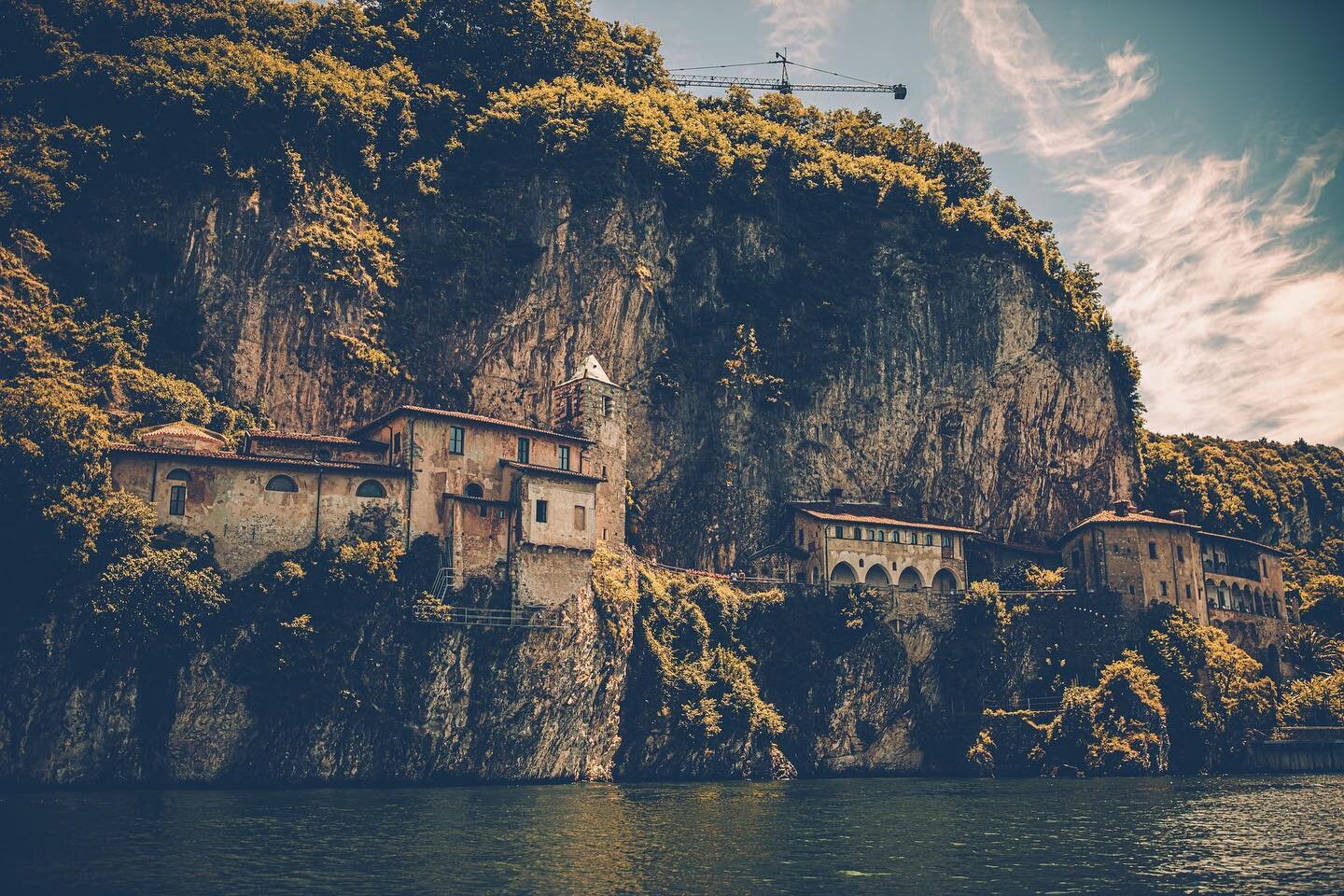 Had some good times in Italy with friends

#lagomaggiore

#visititaly #boatcruise #lago #italy #lake #italien#Contenproduction #campaign #neverstopexploring #landscape #Roadtrip #advertisingphotography #boattrip #freelancer #campaign #lovemyjob #Boat