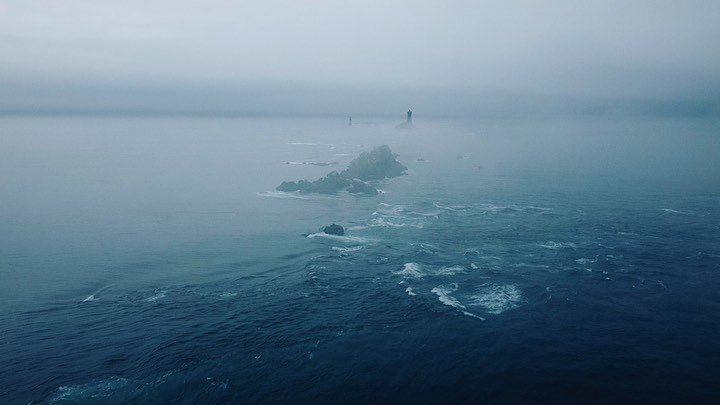 On of my best #droneflights 3 days ago. 1300m over the rough #atlantic to the #PharedelaVieille

#lighthouse #watchtower 
 #wateraddicts #Roadtrip #Vanlife #Bretagne #Finist&egrave;ree 

#zweiteszuhause #addicted 
#lifestyle #van #Atlantik  #Ocean #b