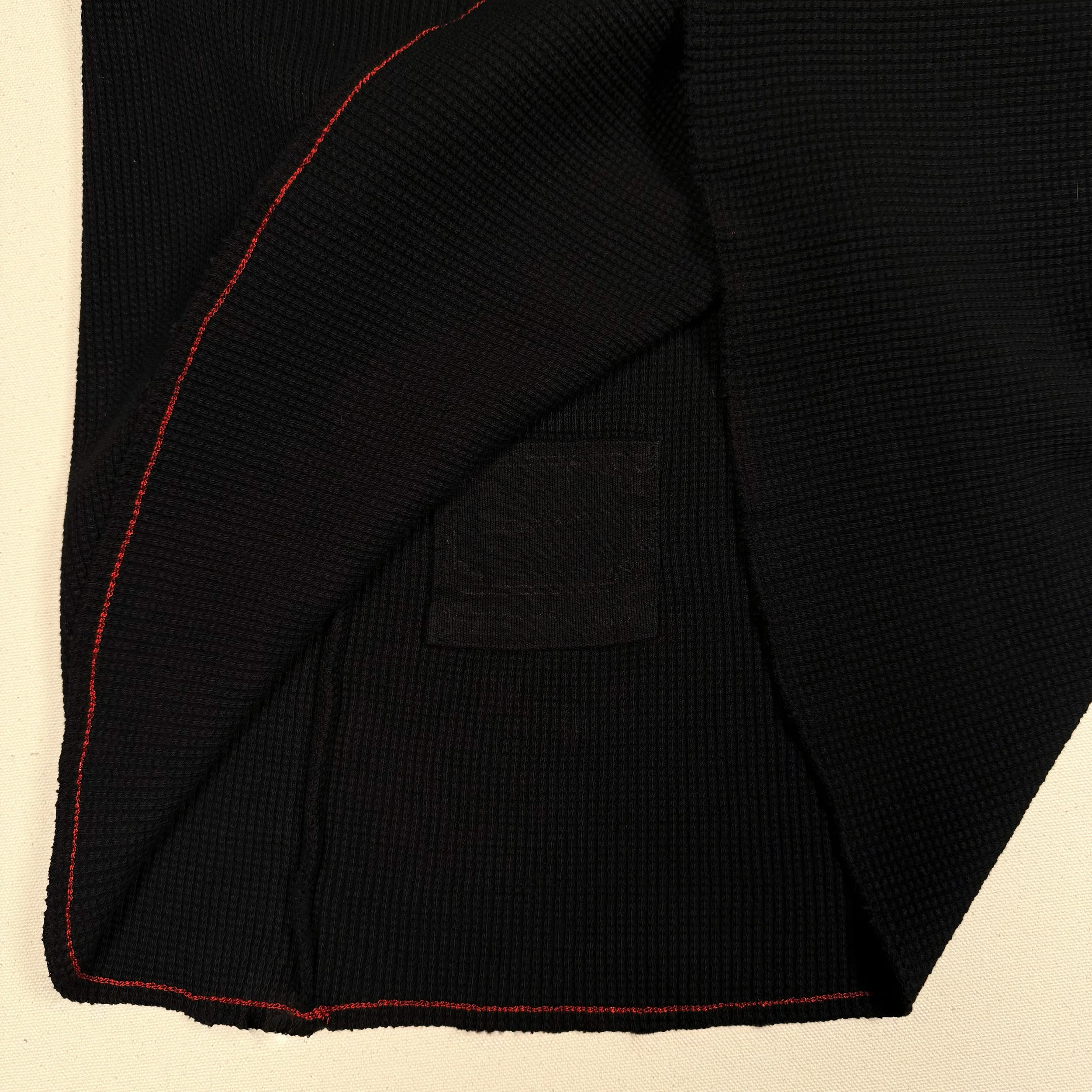 Black Thermal 26 3.jpg