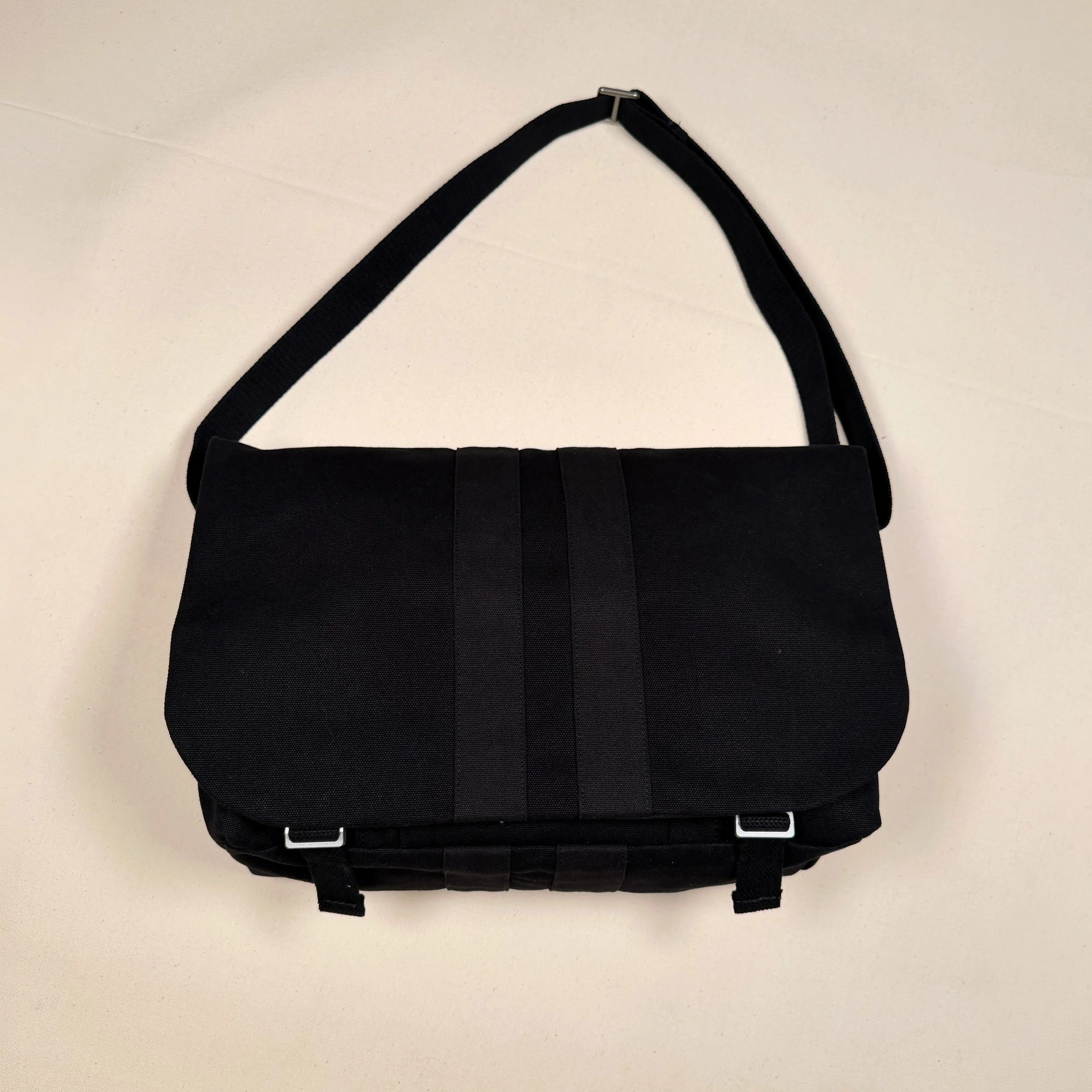 Messanger bags 2.0 image 3.jpg
