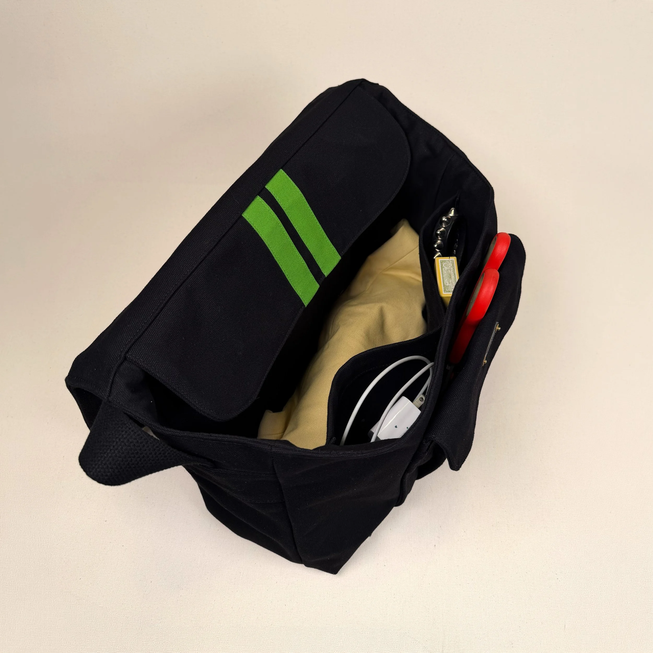Messanger bags 2.0 image 8.jpg