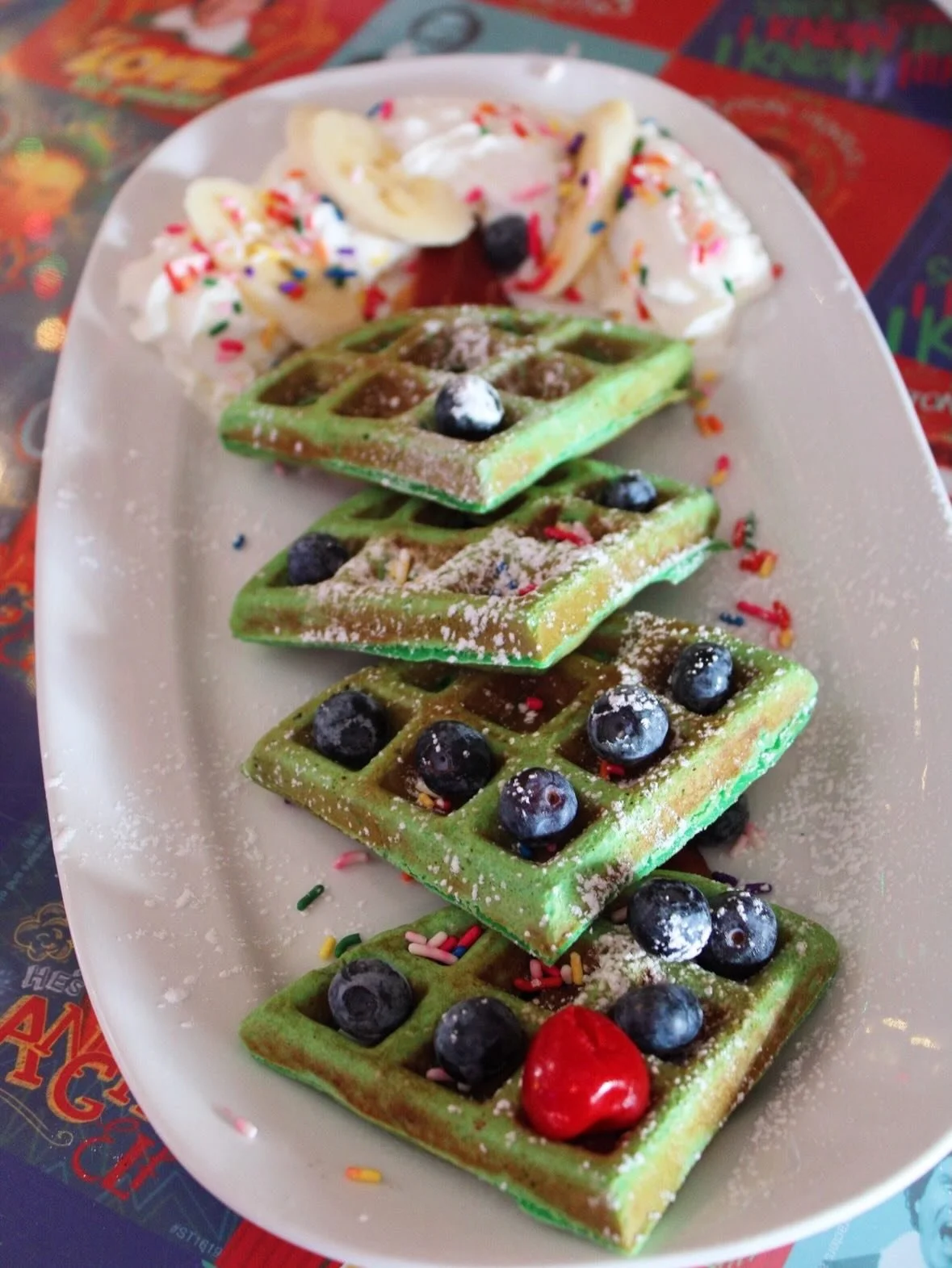 GET EXCITED! We&rsquo;re opening at 10AM this Saturday for Buddy&rsquo;s Brunch! 🎄🧇🍳

Get here early. NO COVER! 

#elfdup #wrigleyville