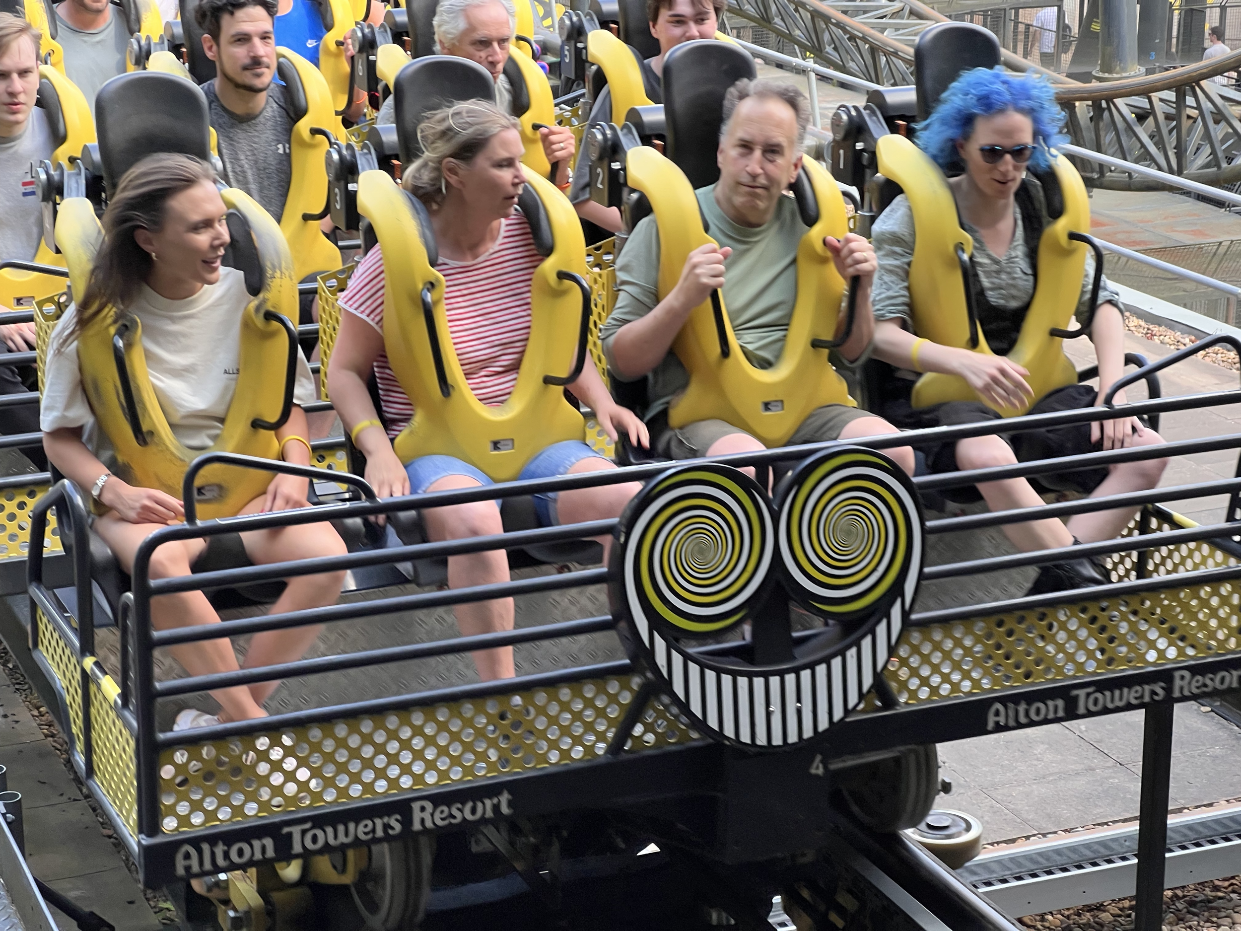 Smiler rollercoaster.png