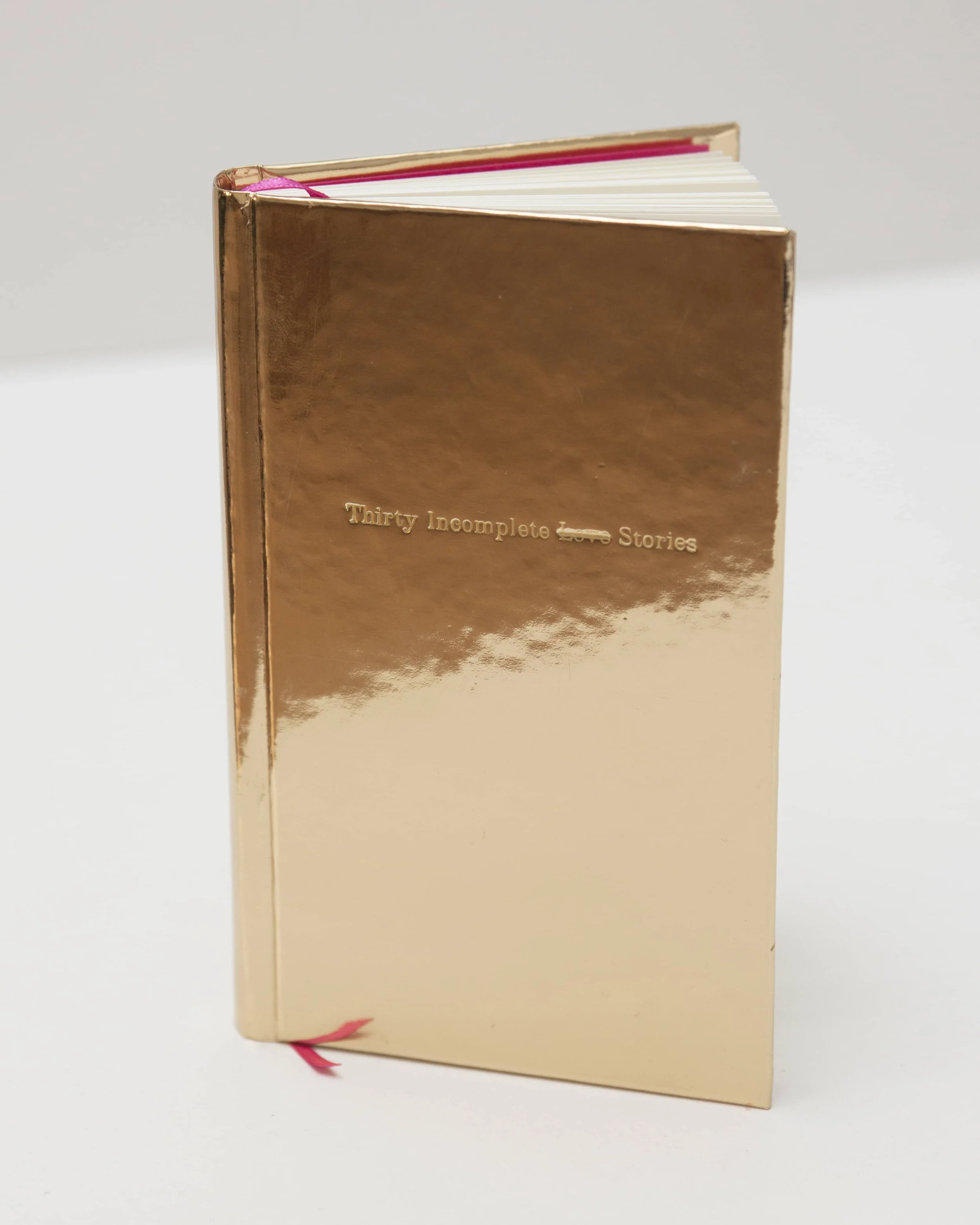 Thirty Incomplete Love Stories, 2018 Artist’s book 10 x 16 cm.
