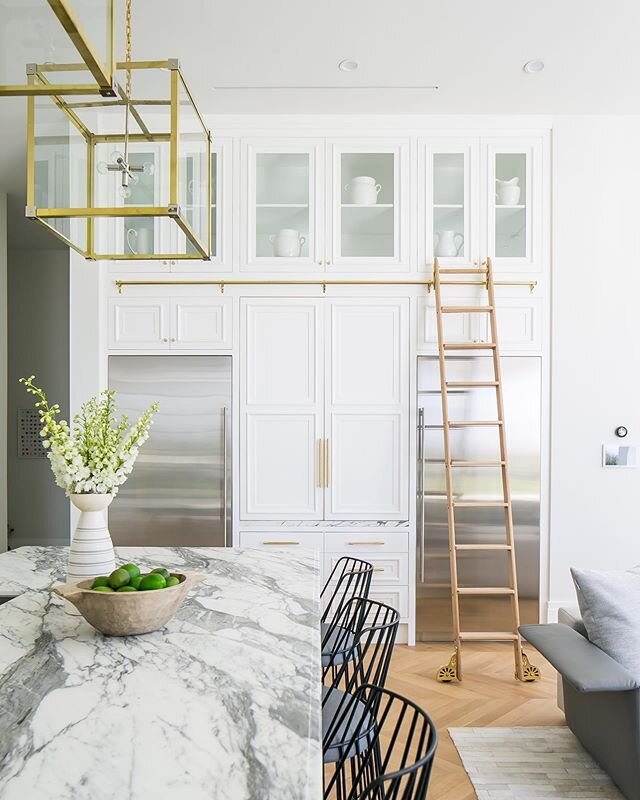 Anyone else dream of a rolling ladder in your kitchen?  #kitchengoals #tiffanyharrisdesign