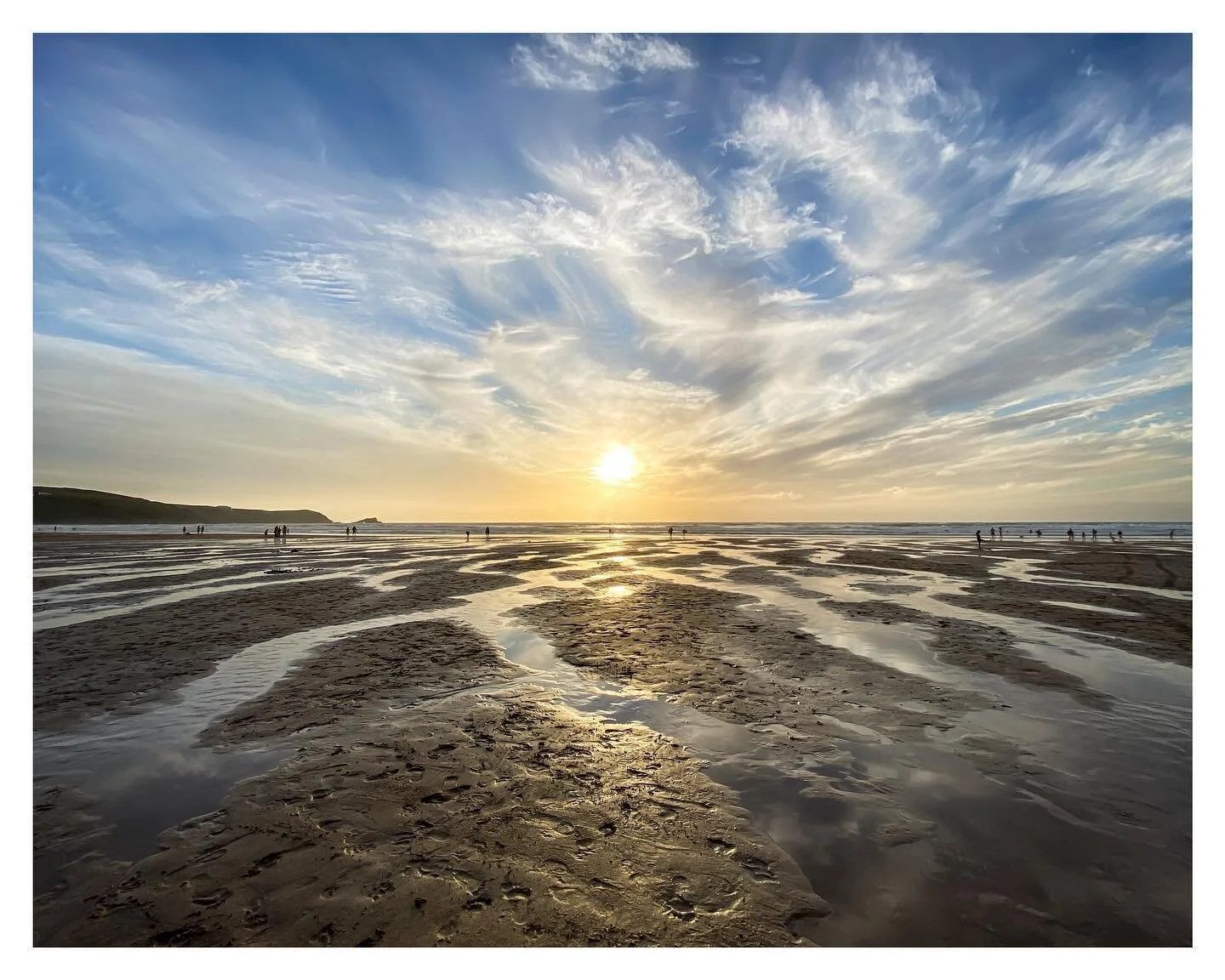 Cornish Sunset - The saying &lsquo;the best camera is the one you have with you&rsquo; could not be more true. Whilst in Newquay we were treated to a stunning sunset on the beach, lugging around a full sized camera with a family isn&rsquo;t always an