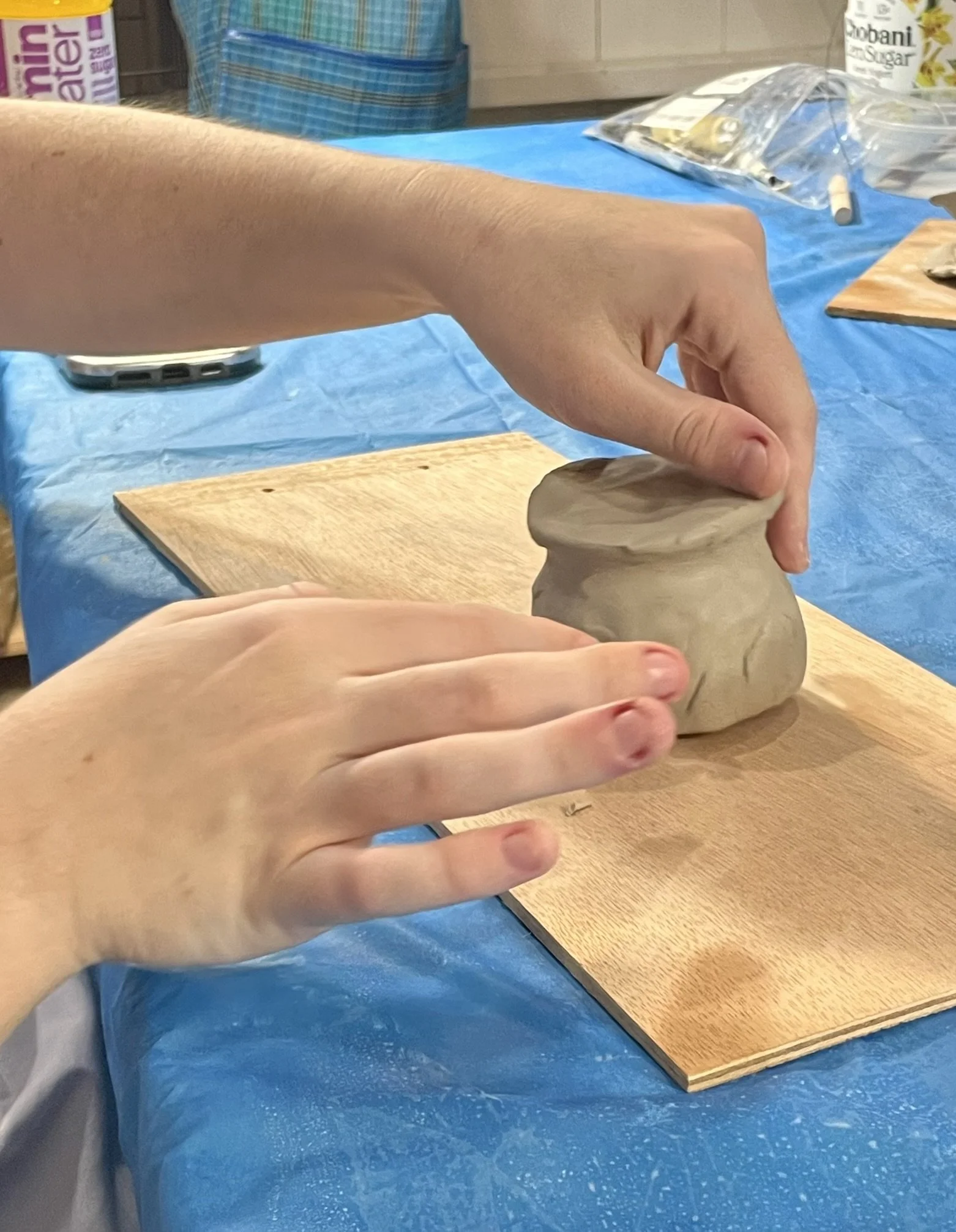 Create a soap dish, tiny planter, or a cat bowl. Thursdays 5-7 pm