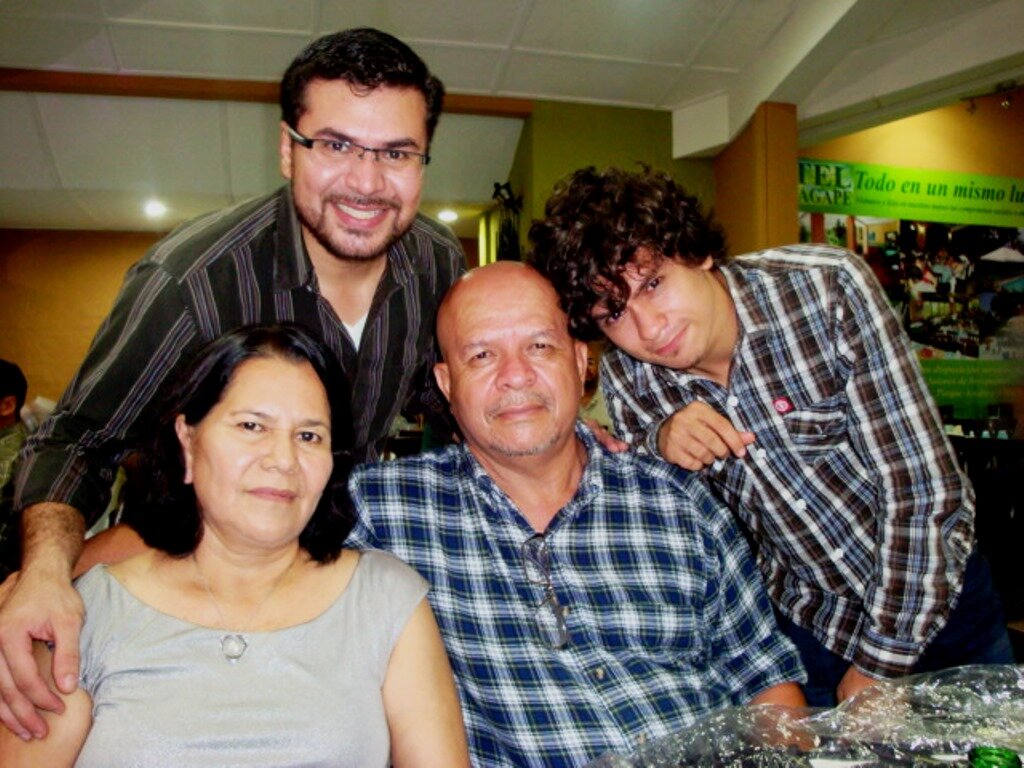 Gustavo and Family 2013 2.JPG