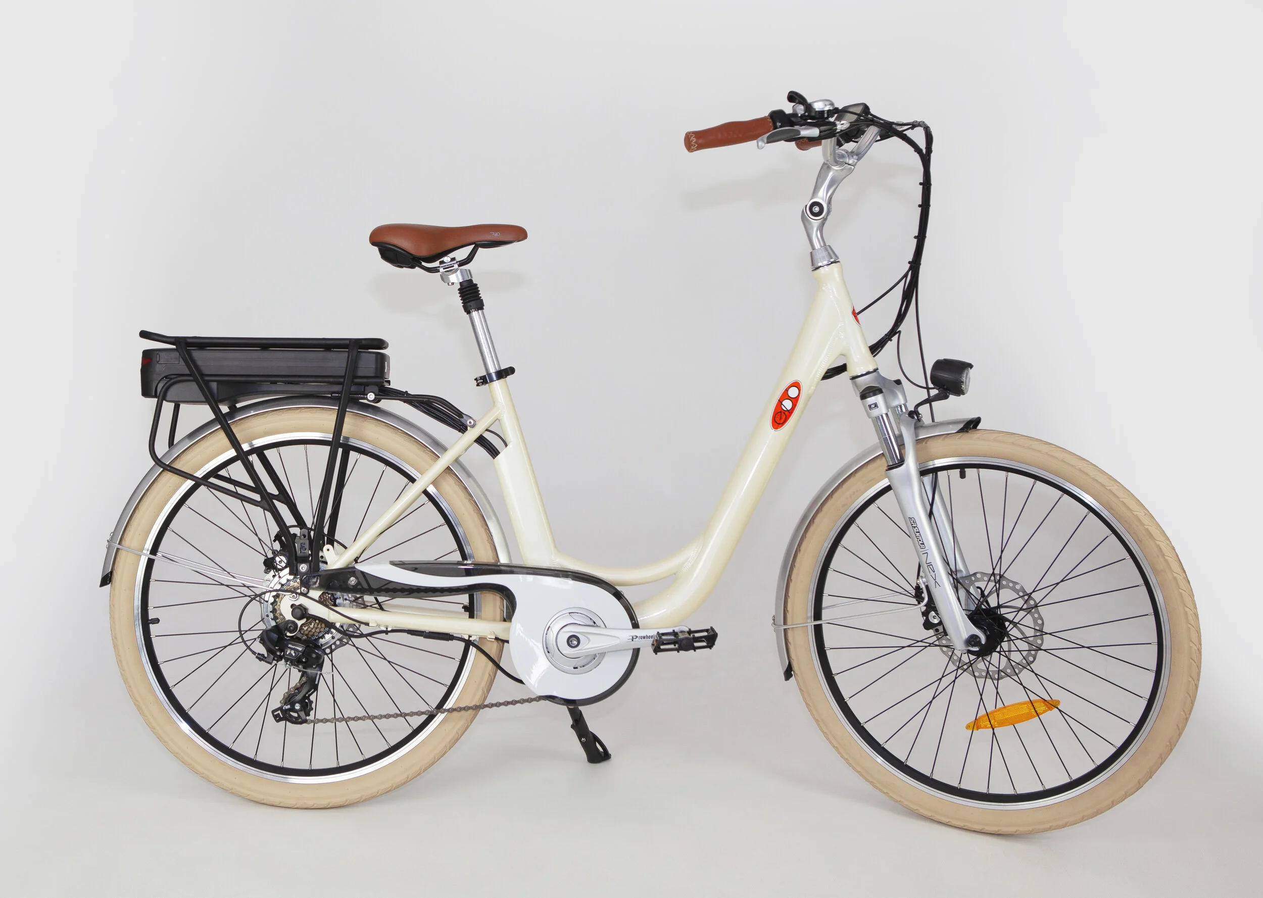 EBOBIKES cream big wheel.jpg