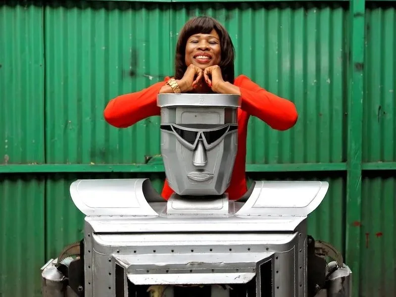 Thérèse Kirongozi: Robotic Traffic Controllers