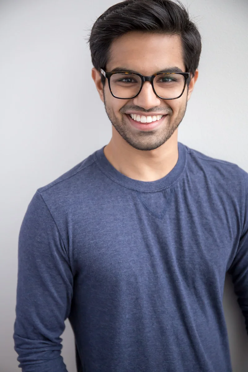 taha-mandviwala-headshot-2.jpg