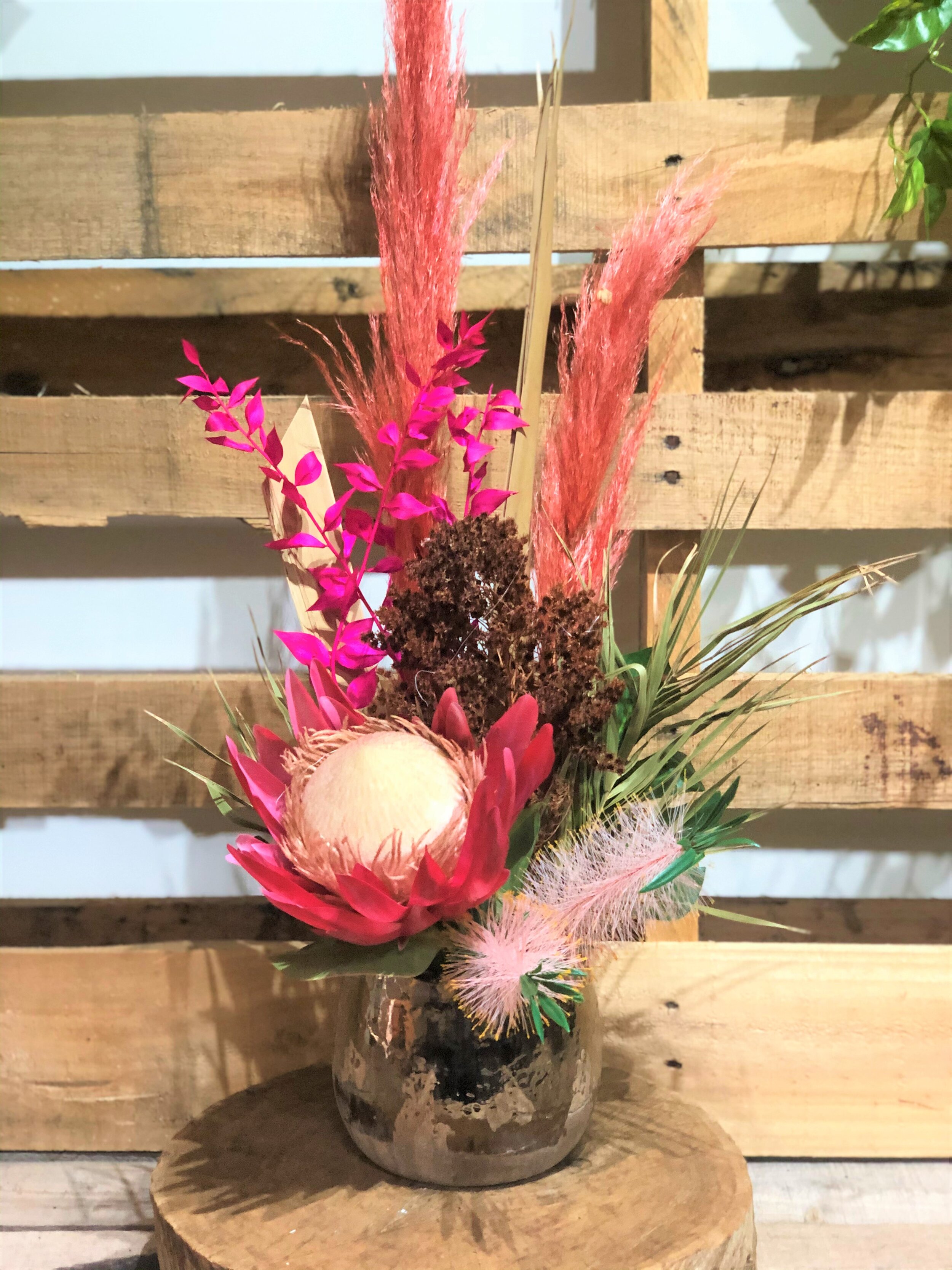 Gold Pot with dried &amp; silk Flowers