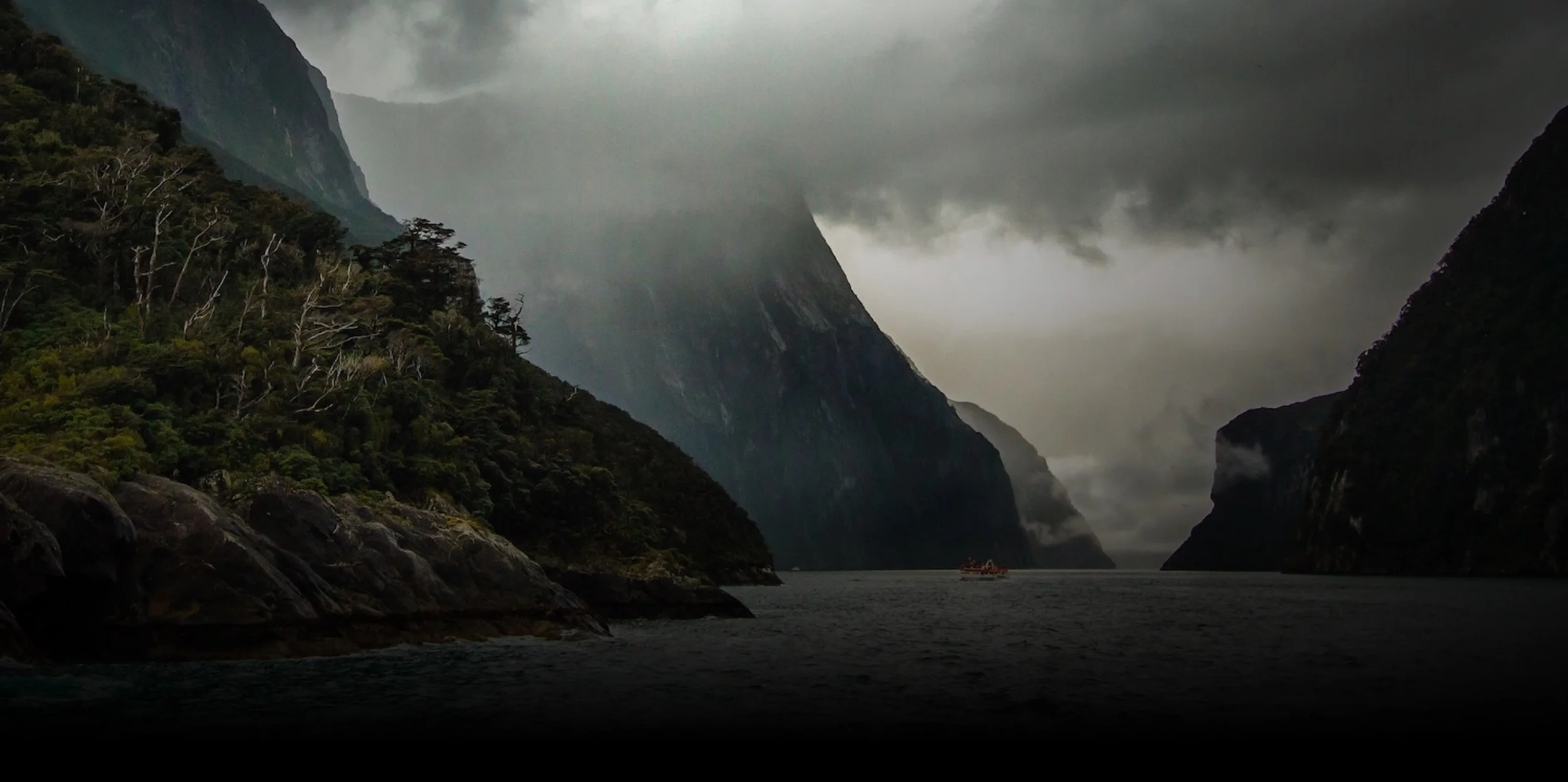 img-banner-contact.jpg