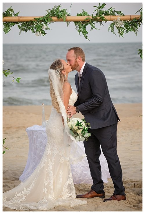 Ryan and Michelle say "I Do" at Dunes Manor Hotel