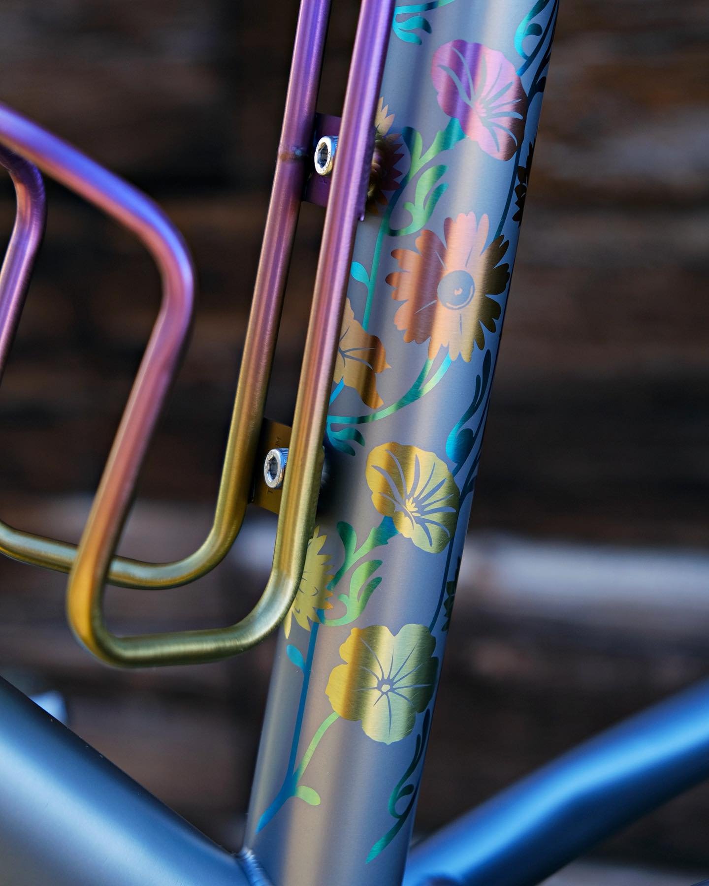 Cindy&rsquo;s Garden.
.
.
.
#moots #titaniumanodizing #tibike #cycling #roadbike #mountainbike #mtb #gravelbike #madeinusa #custombicycle #colorado #titanium #anodizing
