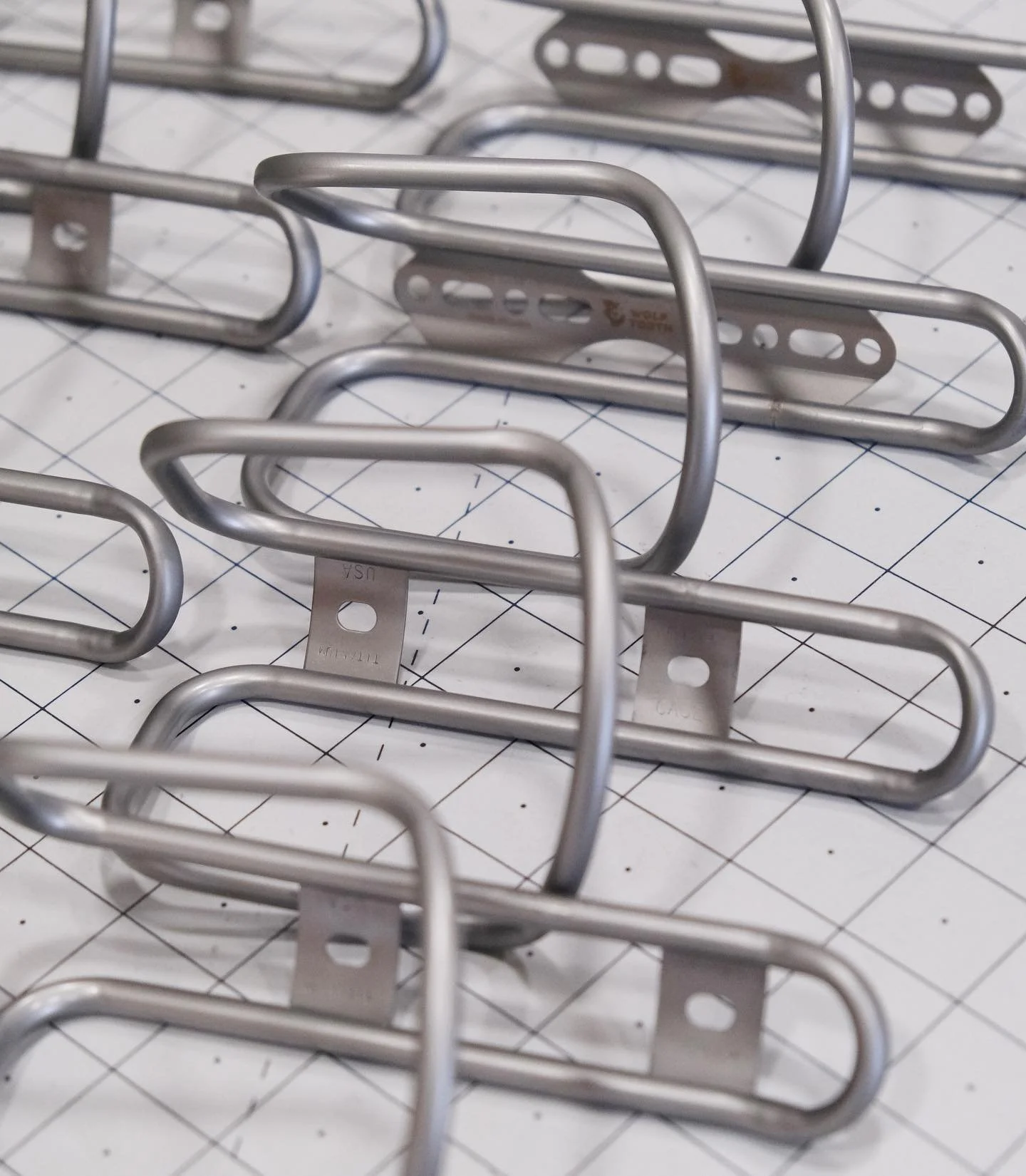A smattering of King Cages and Morse Cages refinished in satin grey and headed for the Agave webstore β¨β¨β¨