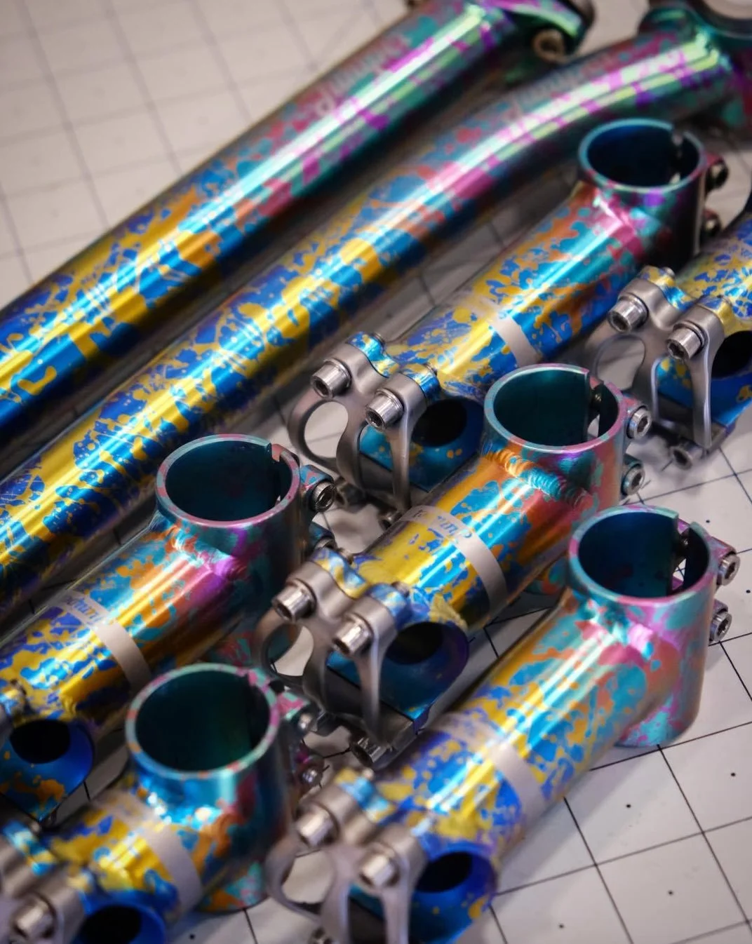 Alright ladies and germs, it&rsquo;s happening: our BLACK FRIDAY SALE is live in the Agave webstore! eeWings and Juniper Components are all 20% off, everything else is marked 15% off with the exclusion of Terske spacers, Meriwether handlebars, and Va