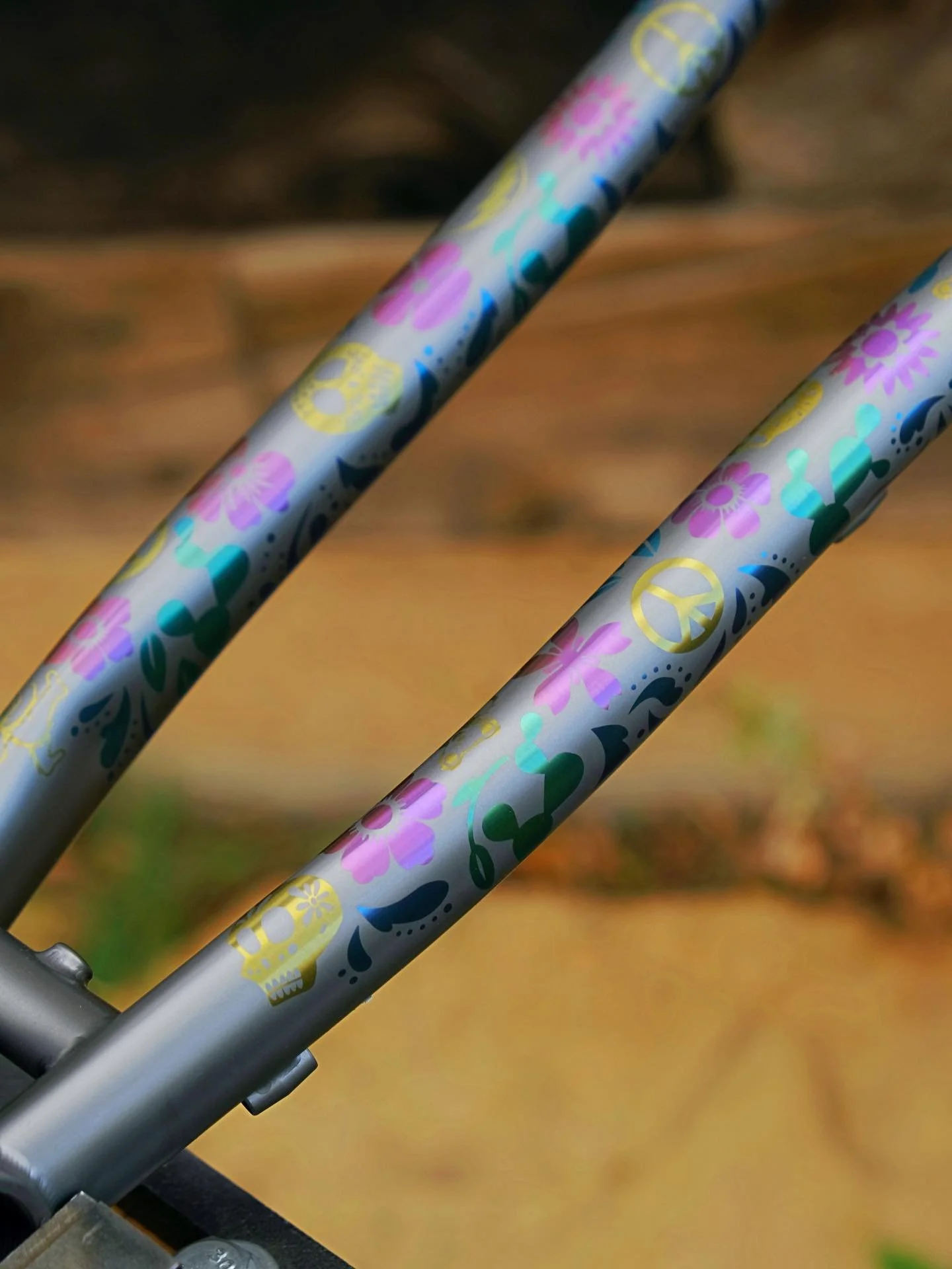 Roger&rsquo;s Mission finish - more soon 😮
.
.
.
#moots #titaniumanodizing #cycling #madeinusa #custombicycle