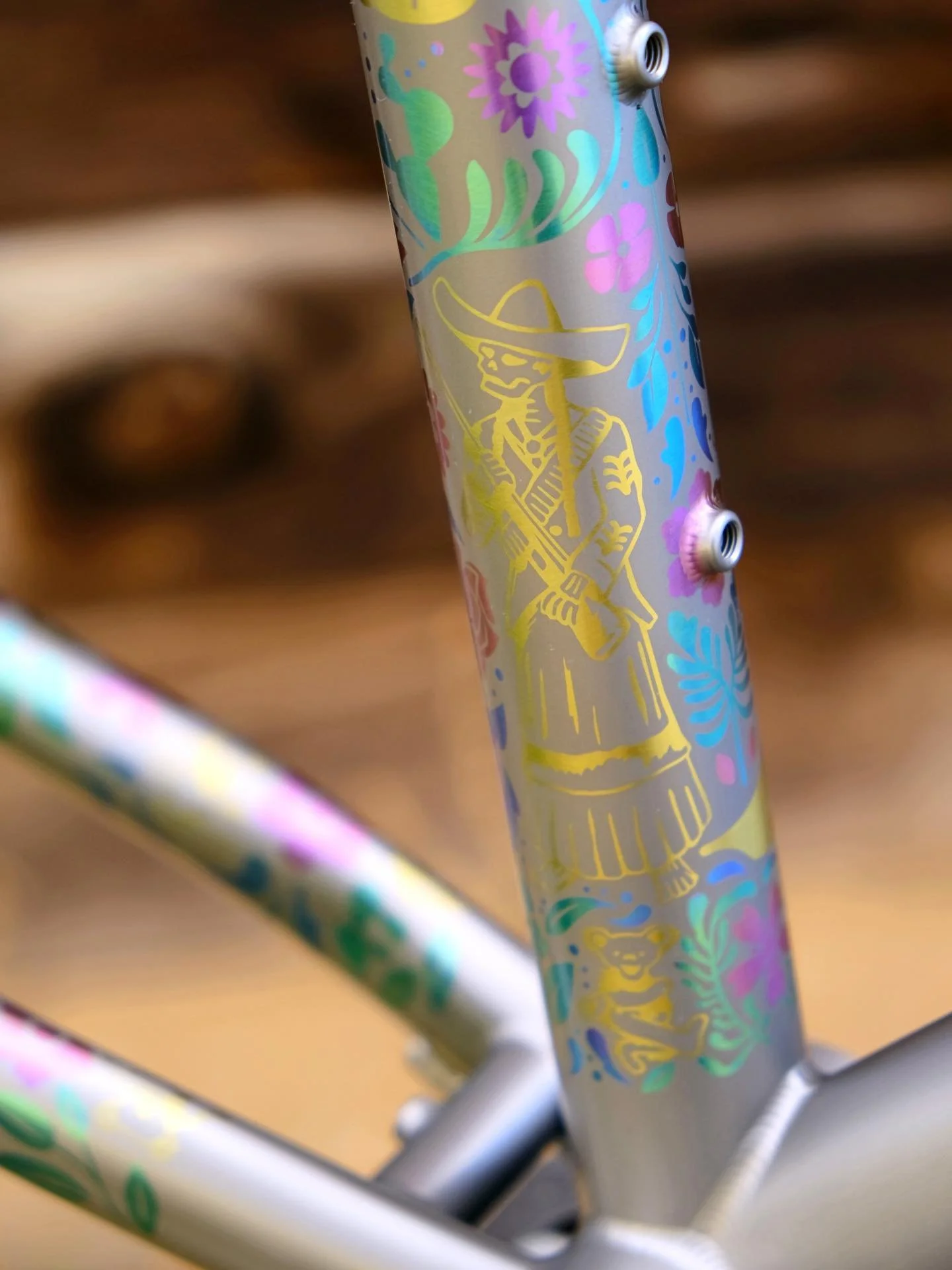 Adelita on the move.
.
.
.
#moots #adelita #titaniumanodizing #madeinusa #custombicycle