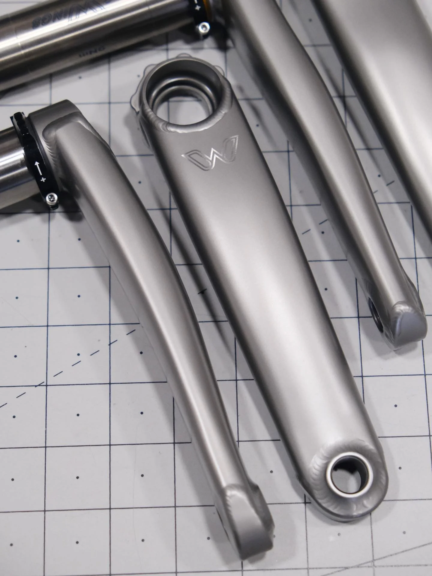 Modern classics. These new 8-bolt eeWings are refinished in satin grey, intended to match up smoothly with the bead-blasted factory finishes from many frame makers. We&rsquo;ve also got assorted bits and components in the Agave webstore in the same f