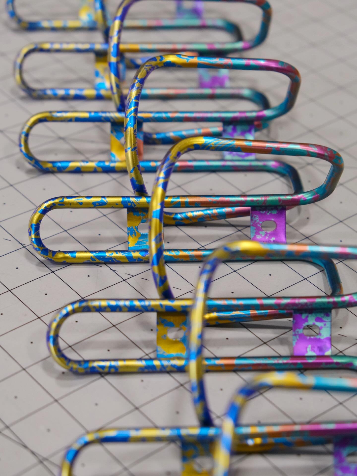 Splatter ano King Cages are back in stock - at least for now!
.
.
.
#titaniumanodizing #kingcage #tibike #cycling #durangoco