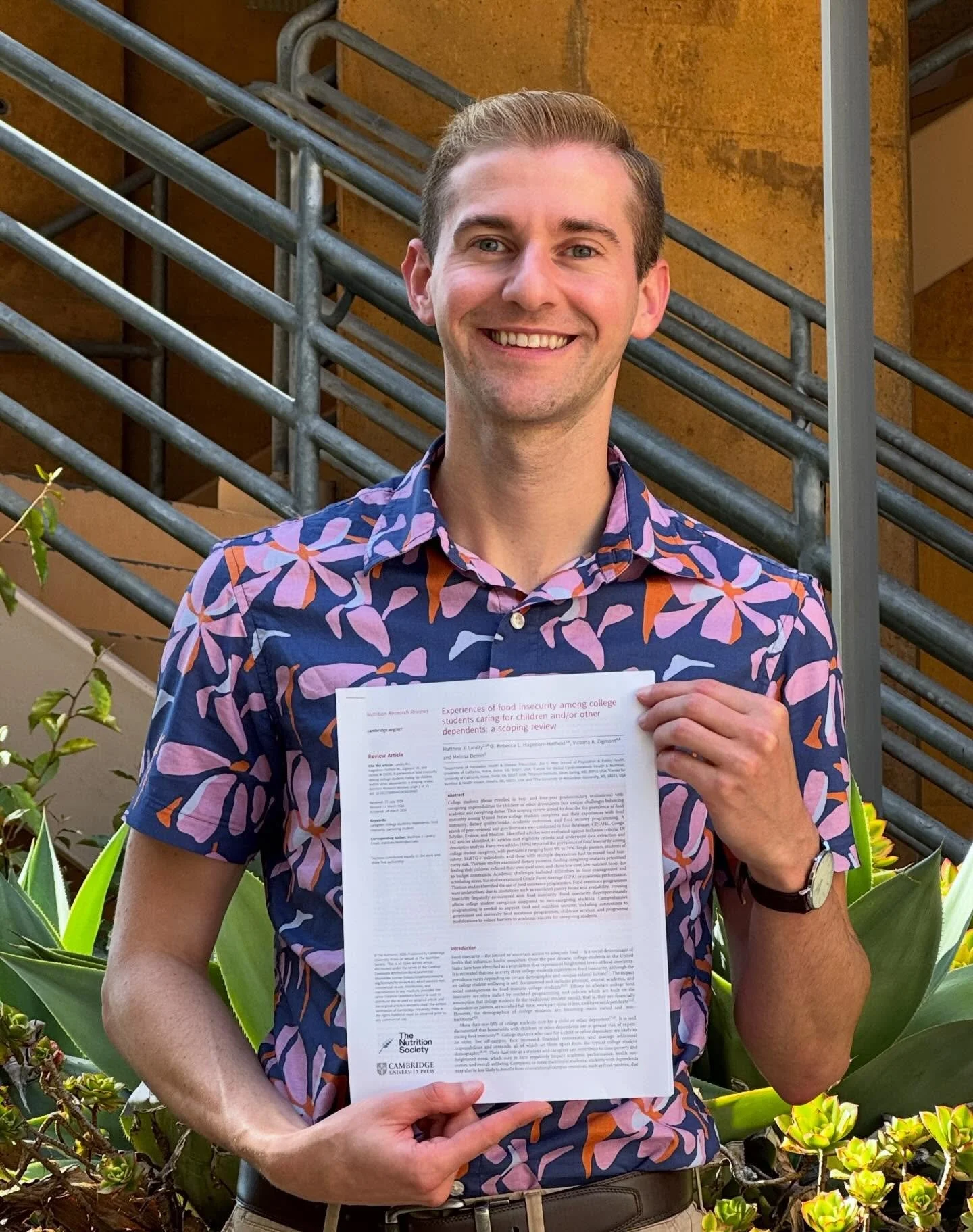 🎉 Celebrating my 100th peer-reviewed publication. I co-first authored this paper with two amazing collaborators, which made the milestone even more meaningful.
.
Our review looks at food insecurity among college student caregivers &mdash; students w