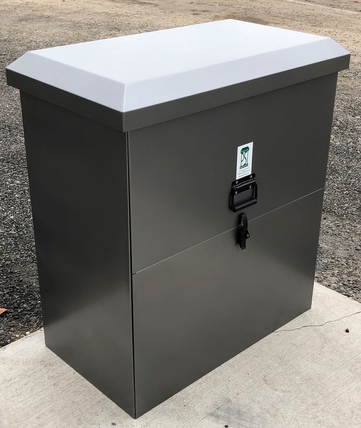 02 IMG_0811 cropped.jpeg