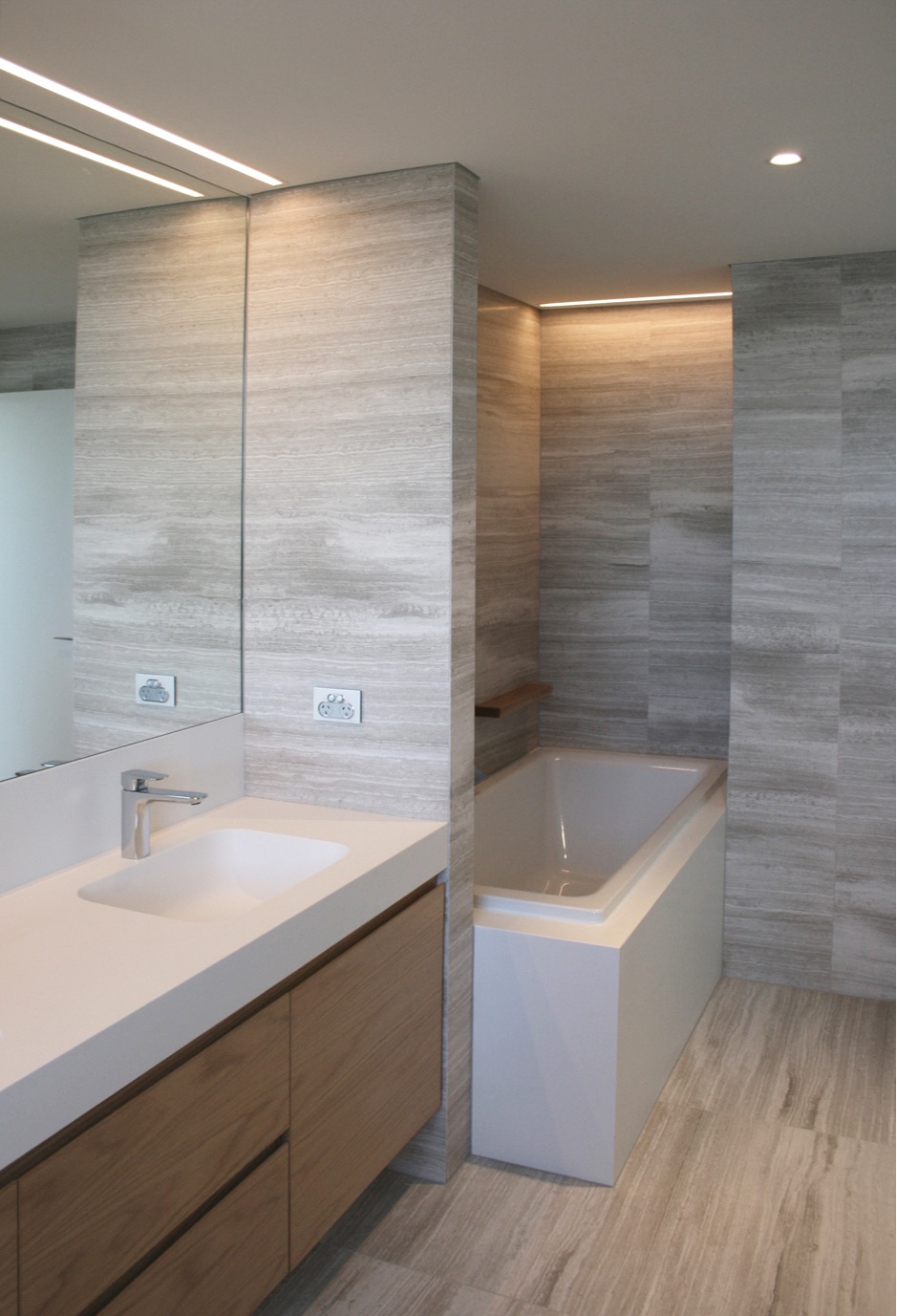ensuite-02.jpg