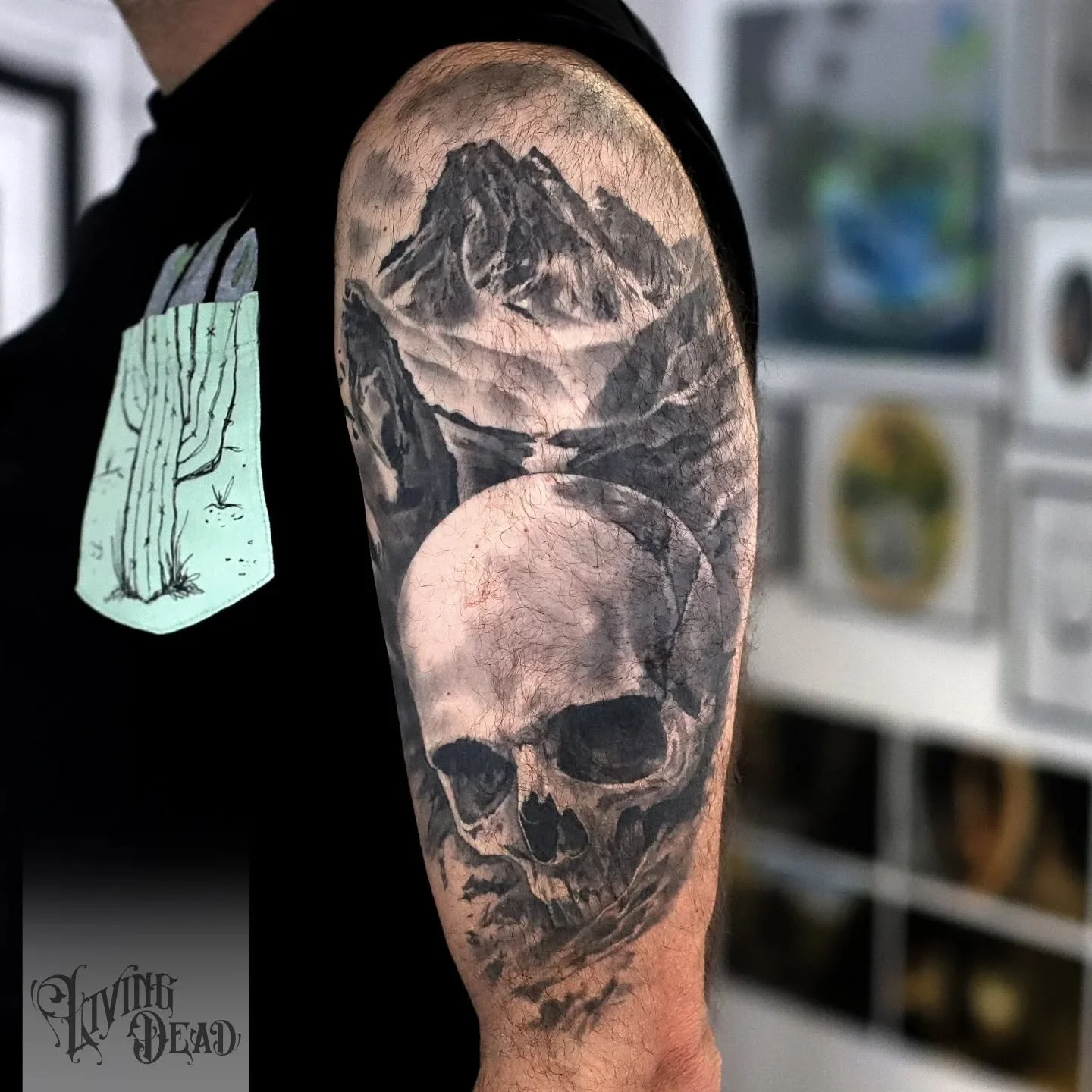 100% abgeheilter Oberarm. Schädel gehen immer! 🤘