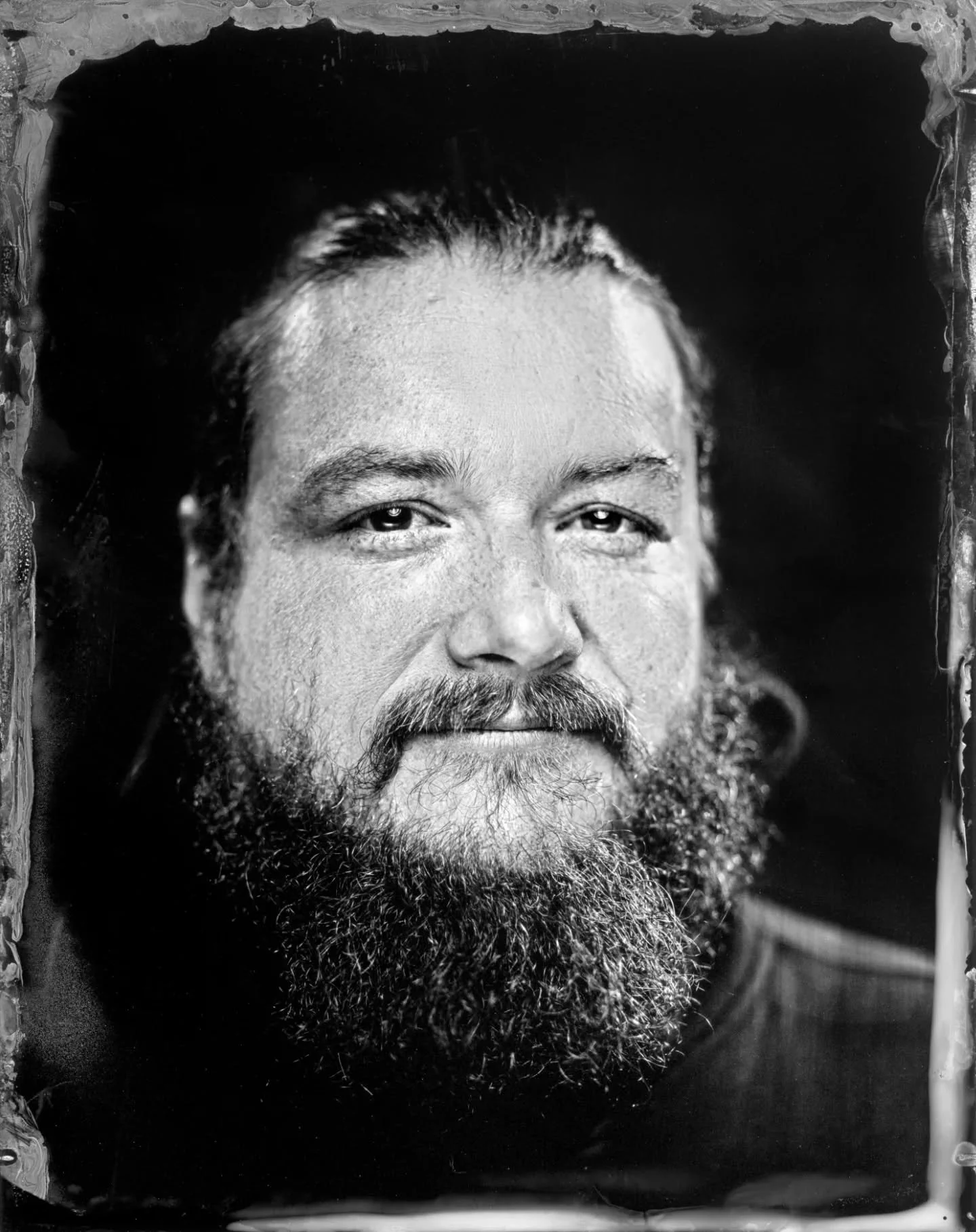 Vic James on 4x5 Tintype ✨️
Vic brings a truly authentic hand to traditional tattooing - bold, clean, and timeless work rooted in both American and Japanese styles.
It was such a pleasure meeting you, Vic. Thanks so much for sitting for this 🤍
Sh