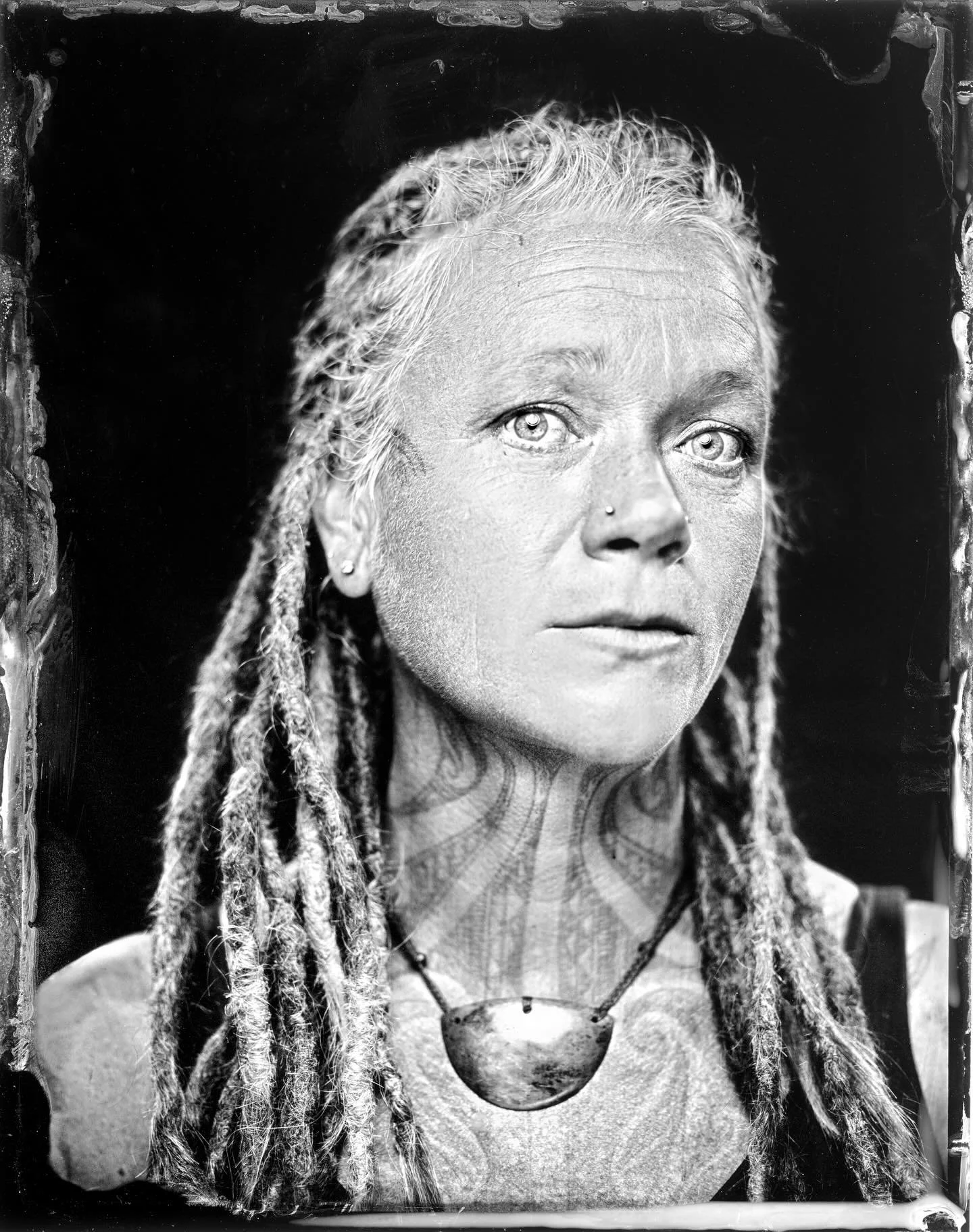 Larissa Mccown on 4x5 Tintype
Larissa carries the spirit of tatau with grace and depth, honouring Polynesian and Māori traditions alongside her husband @brentmccown_ 
Through sacred Uhi methods, their work becomes more than tattooing—it’