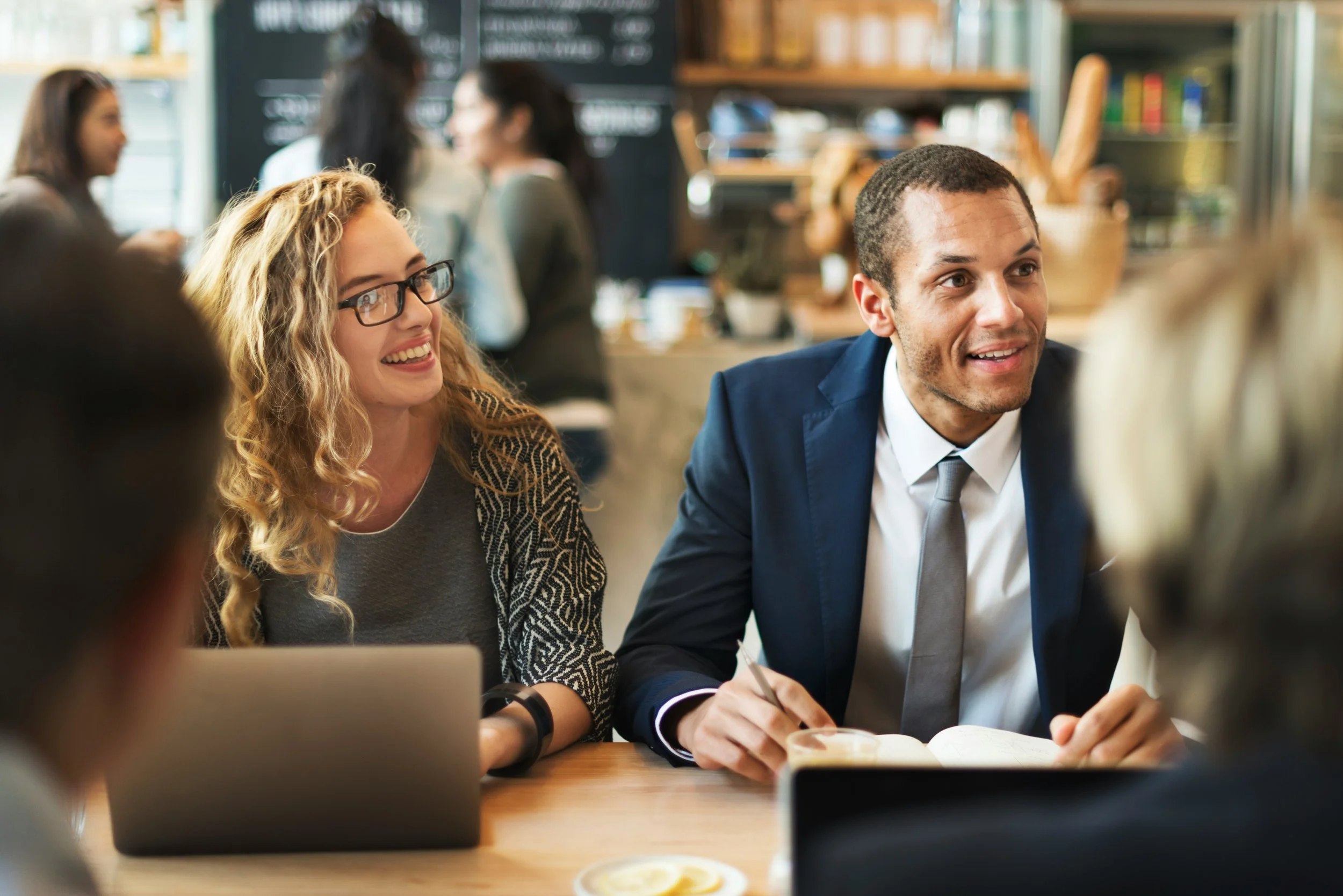 Salesforce Forecasting for Sales Leaders: How Modern Teams Actually Do It