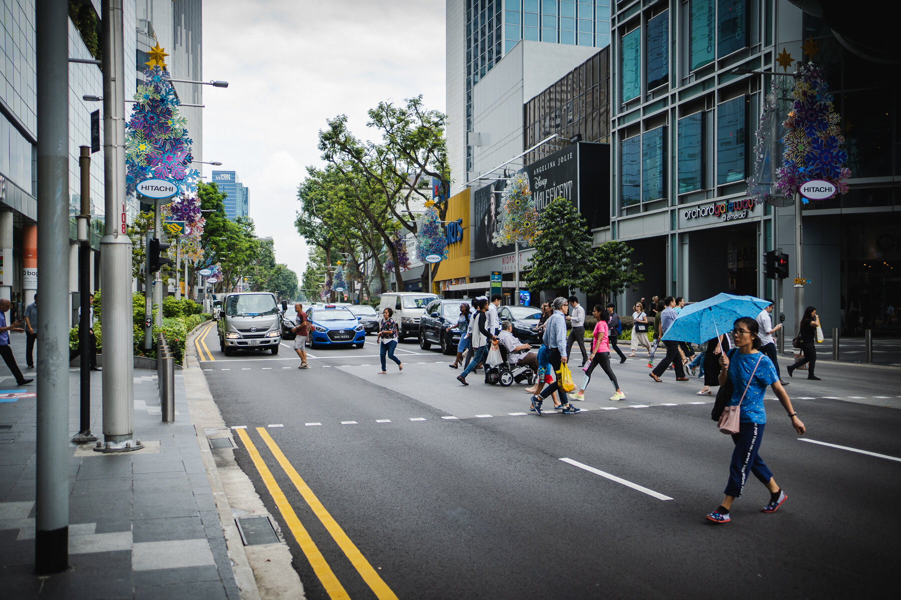 Die vielbesuchte Einkaufsstraße “Orchard Road”