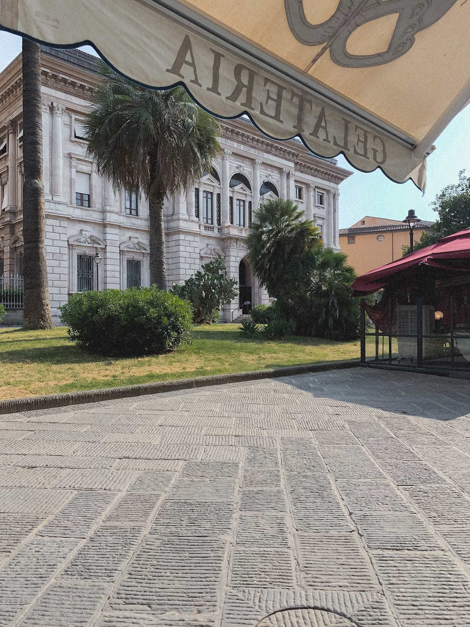 We had delicious ice cream at Gelateria Orso Bianco in Piazza Dante Alighieri.