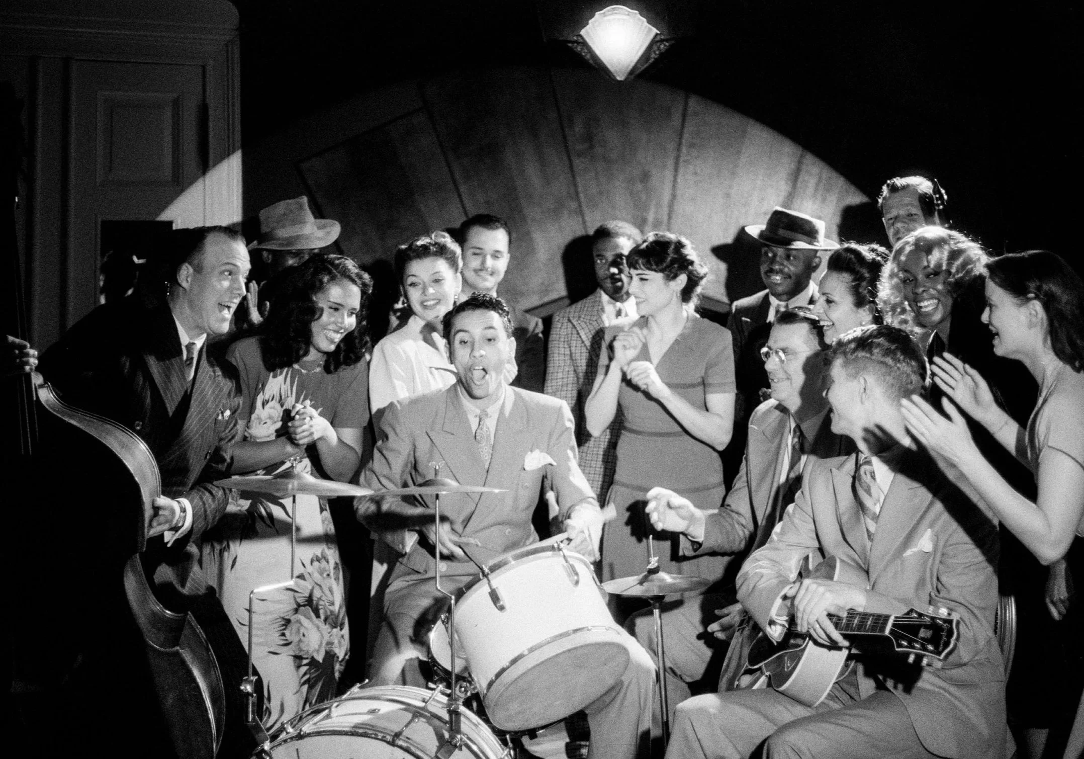 Special Opening &amp; Live Show : PAID IN SWING 