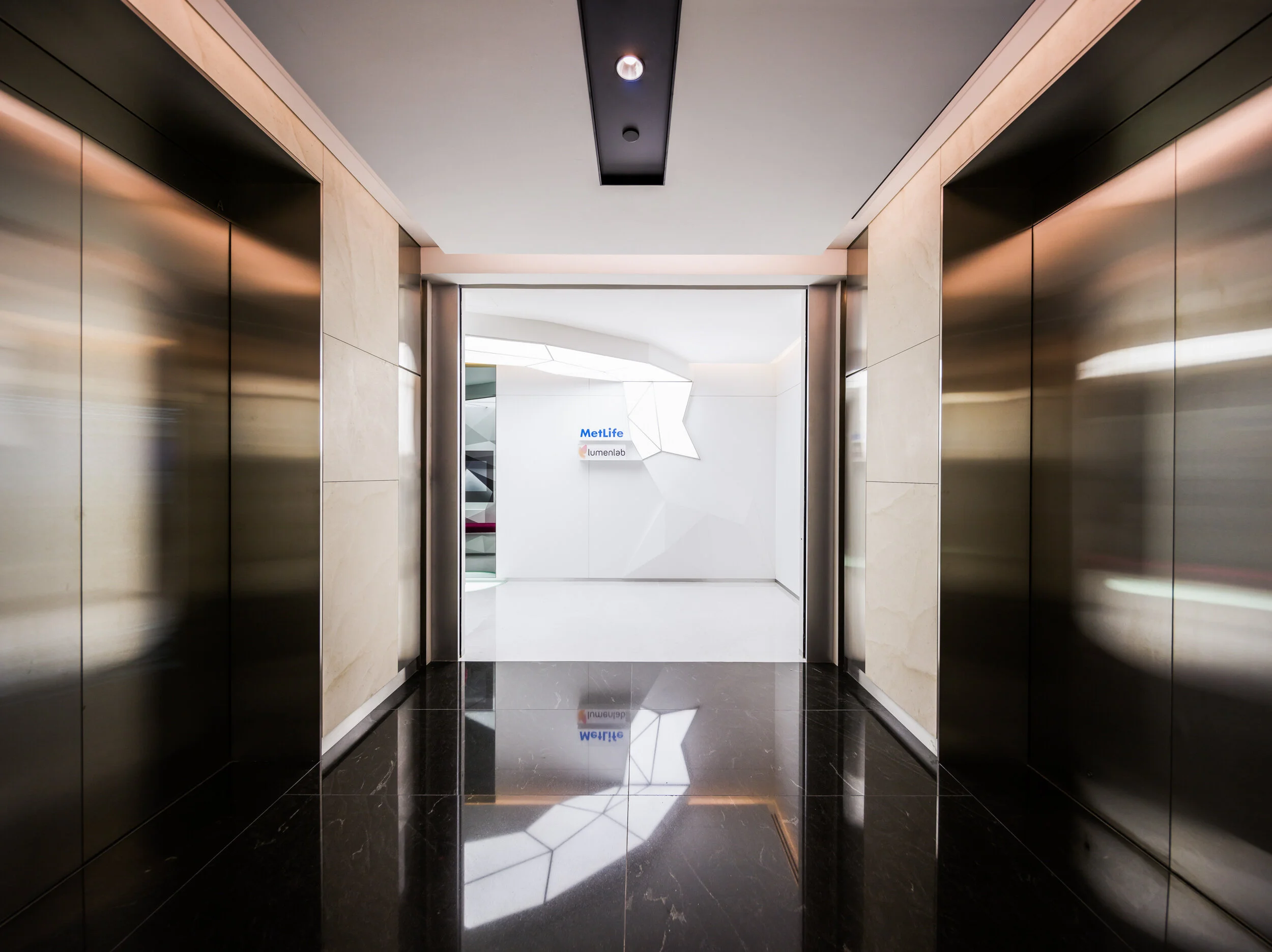 MetLife lumenlab - 01.jpg