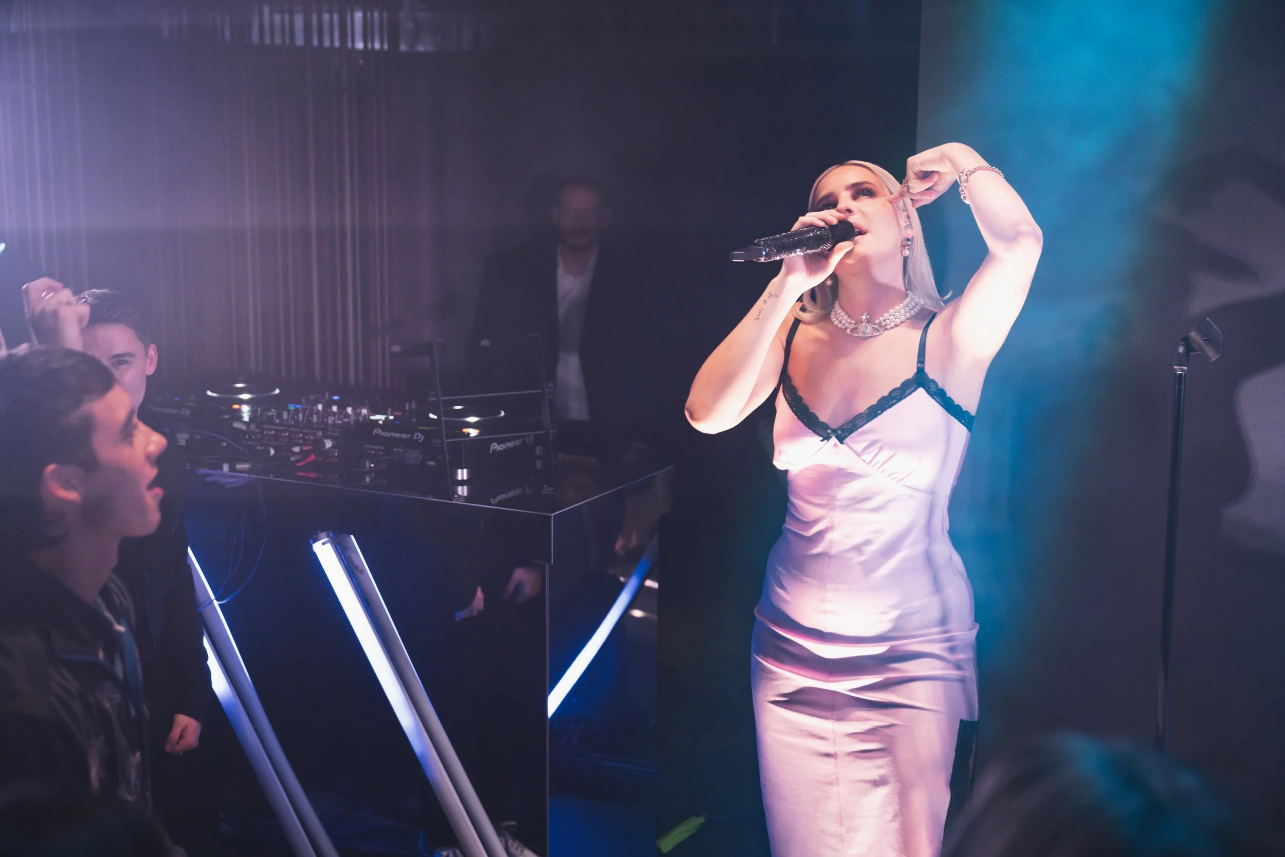 Nudge_Photography_Events_The_Londoner_23.jpg