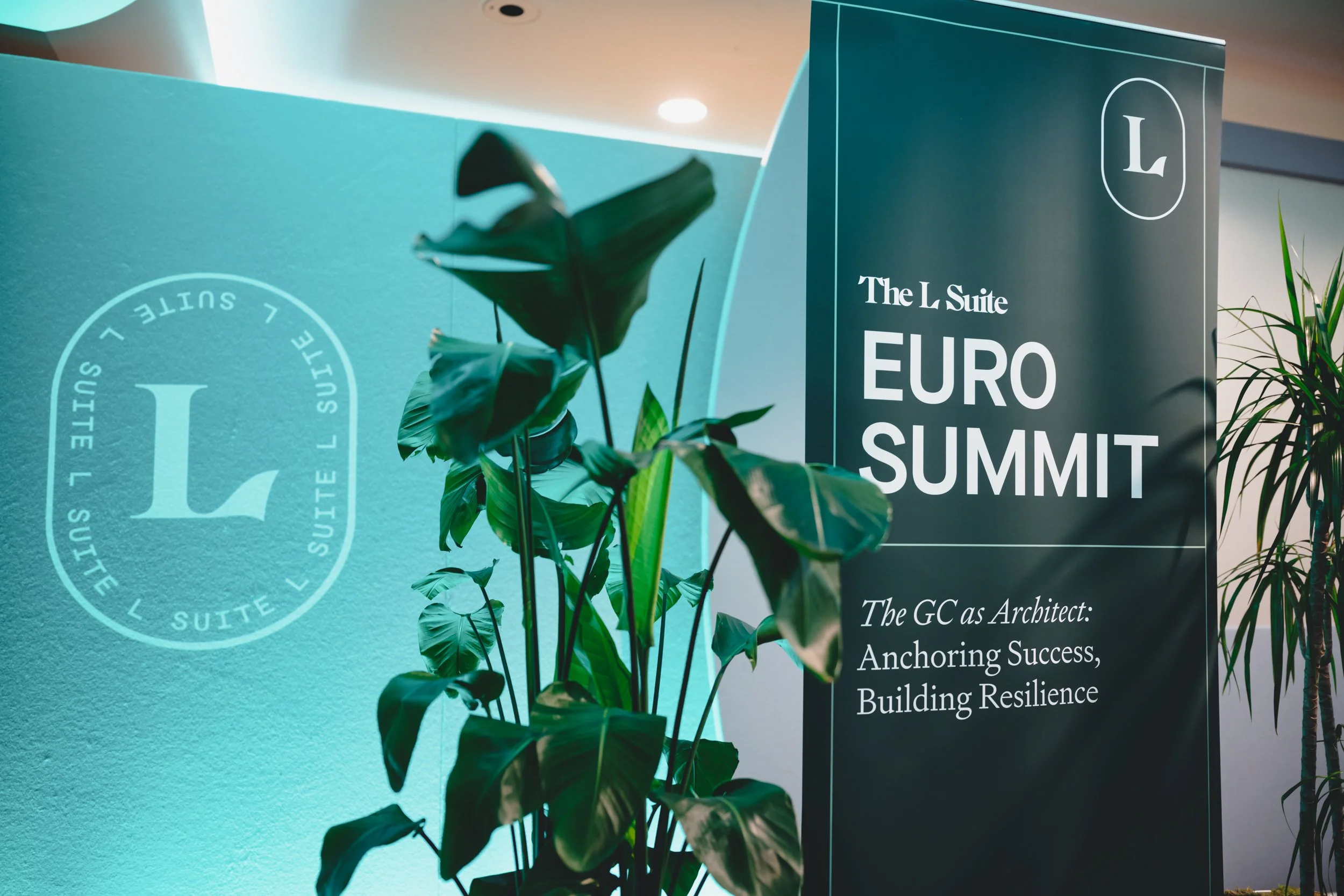 L Suite Euro Summit - 032.jpg