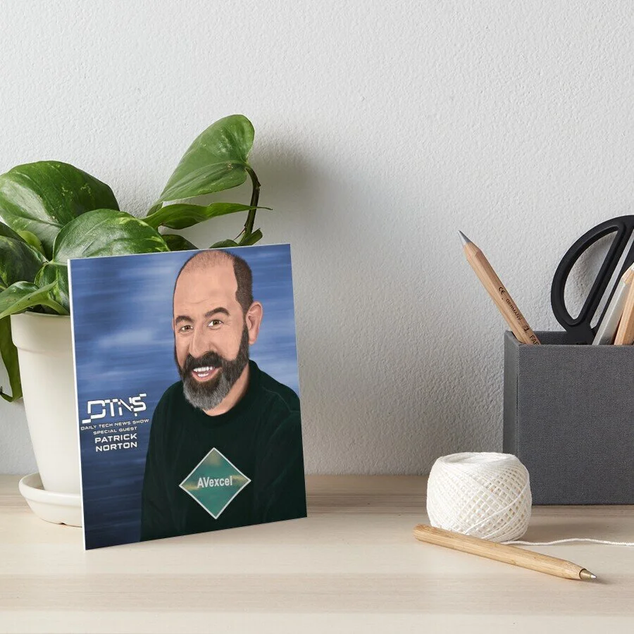 DTNS: Patrick Norton Art Board Print 8x8 