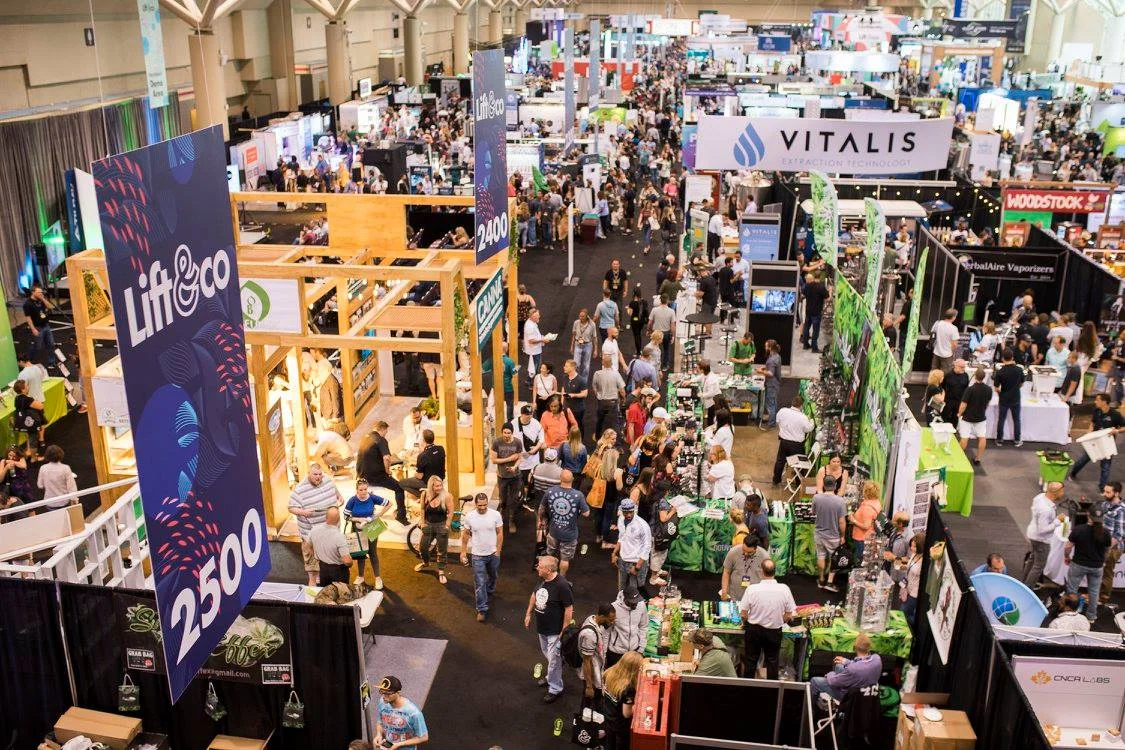 Lift-Expo-TO-2018.jpg