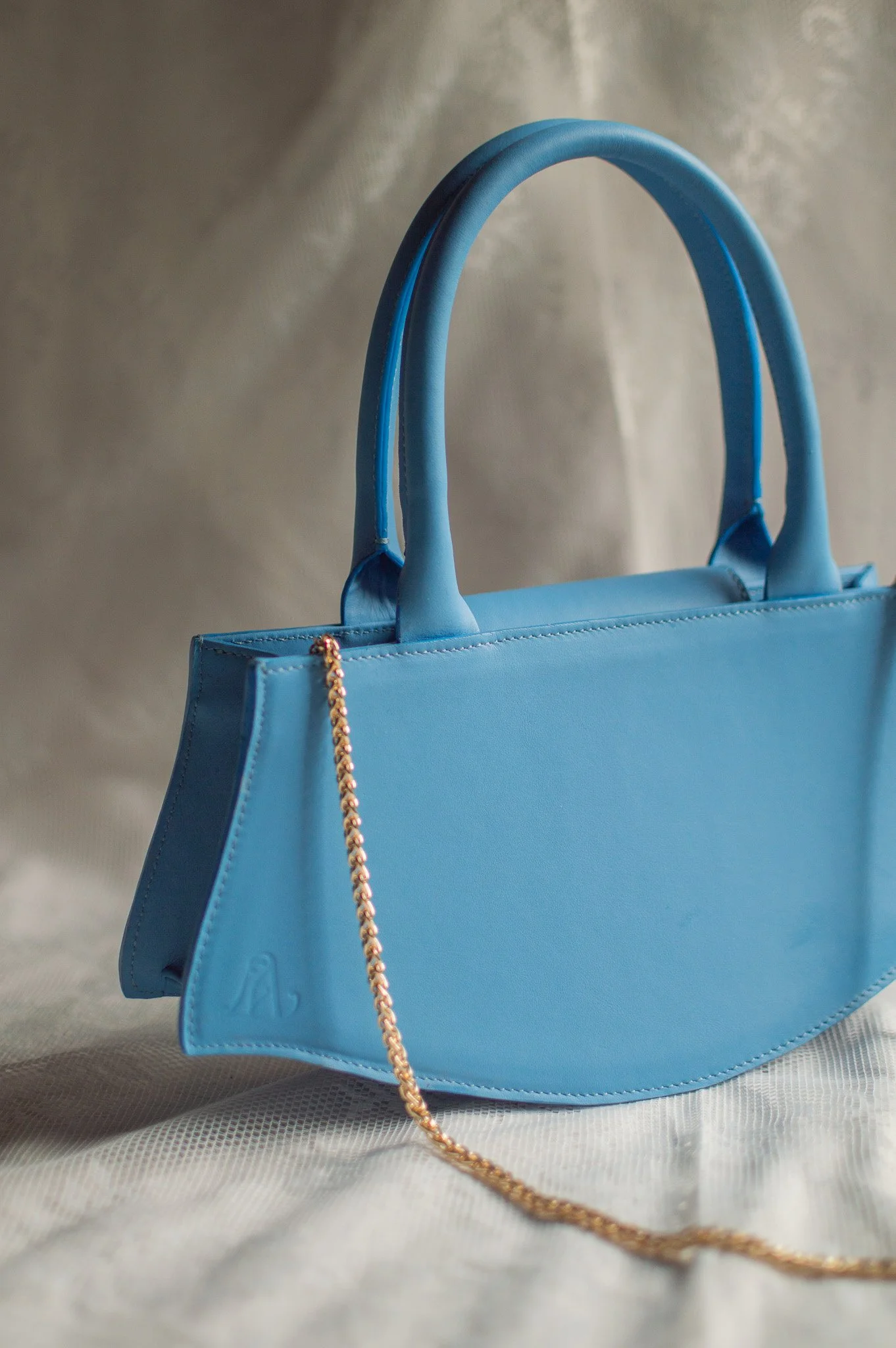 Maya Handbag - Cielo