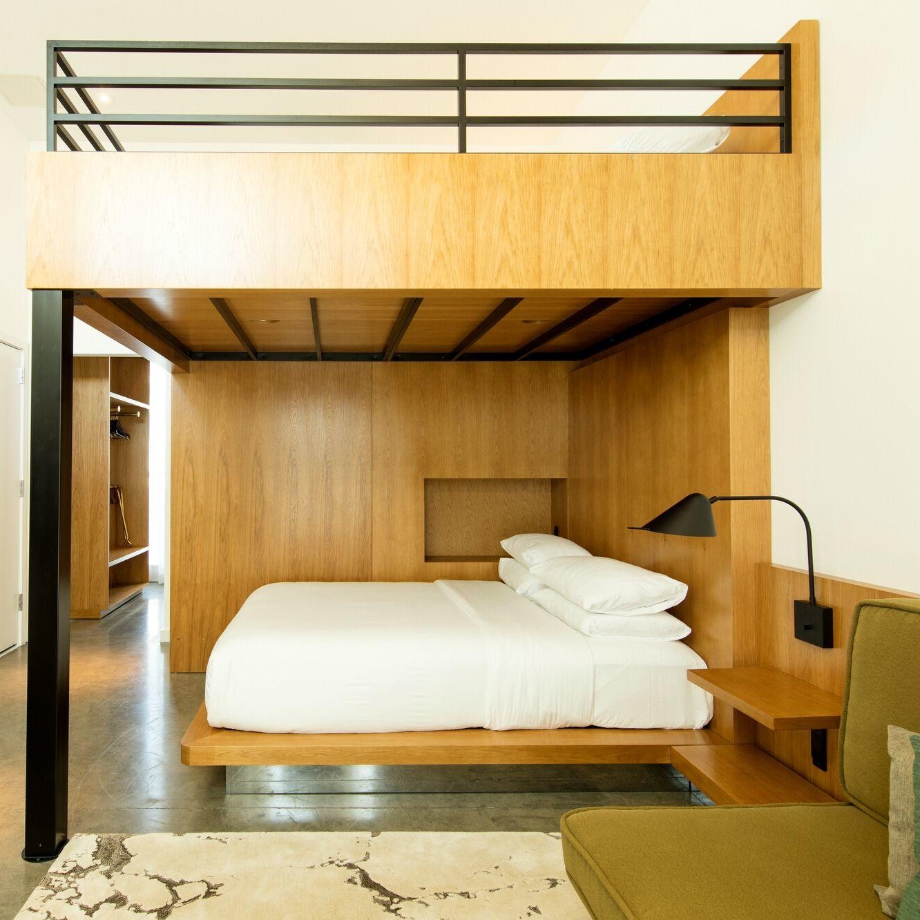 queenqueenloft2-standard.jpg