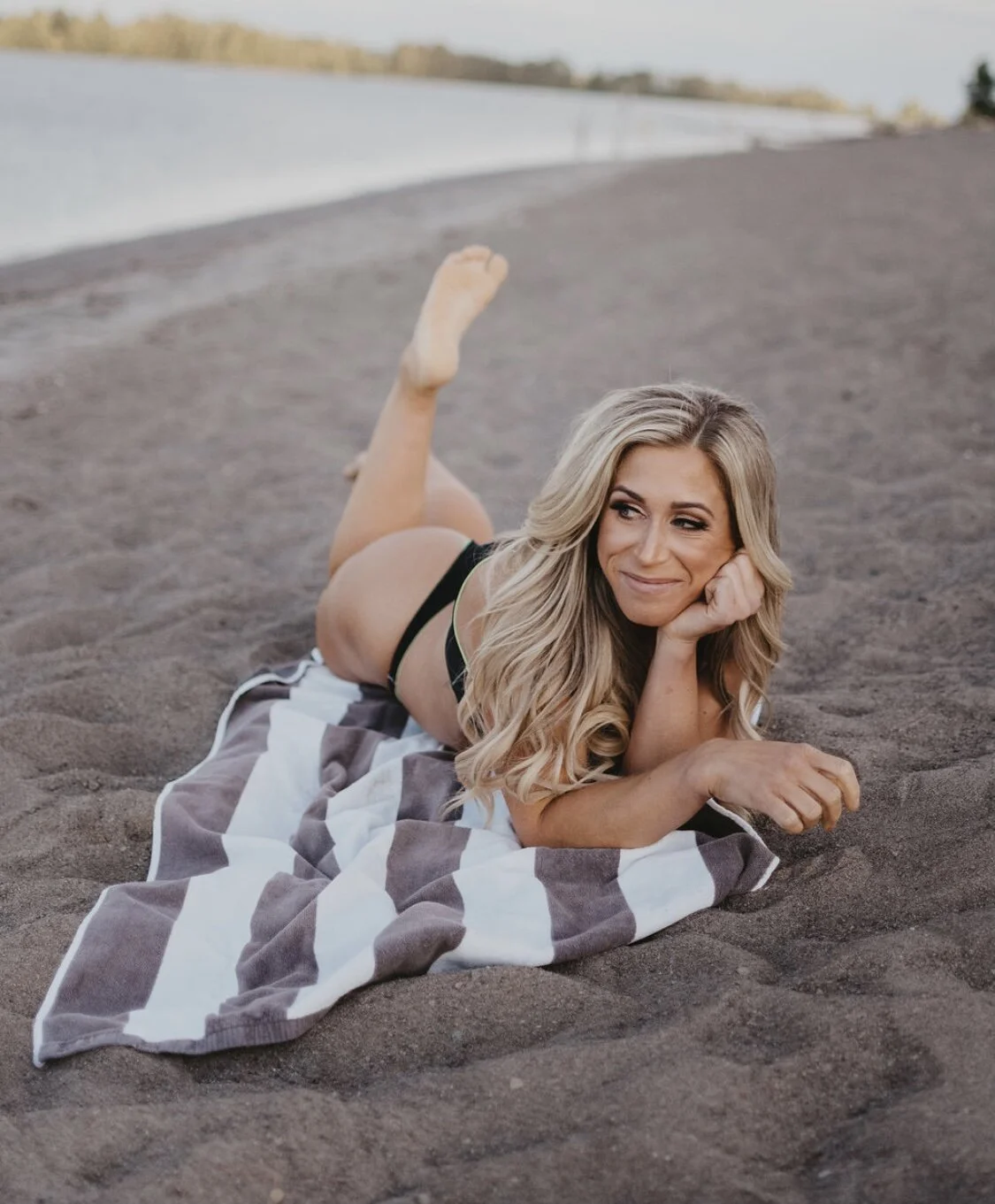 Buh-Bye Bloat: 5 Tips to Bounce Back From Overindulging