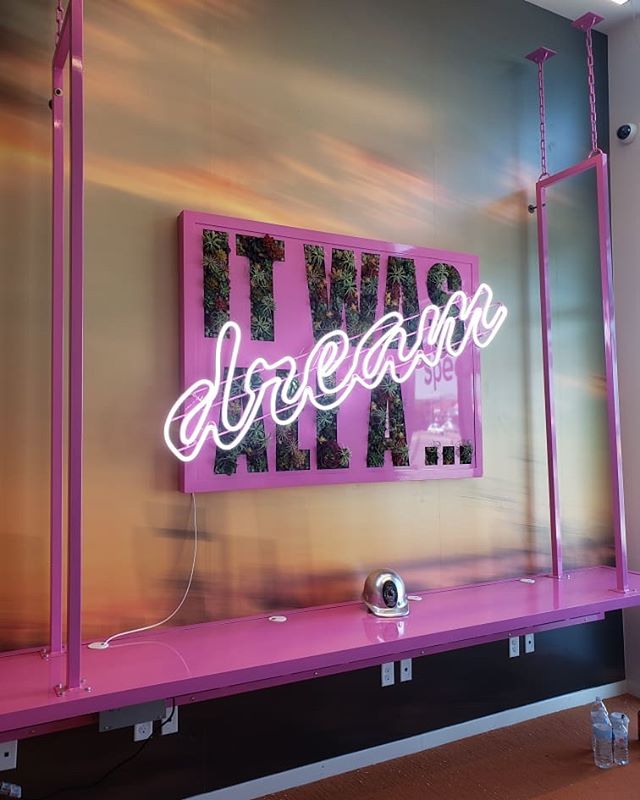 So proud of the hard work that went into making this sign and the desk... we put people in the sign as a little plus @eggtoystudios @corespaces @hubspeedway @studiokcreative  #metalwork #light #sign #hardwork #makestuff #succulents #pink #eggtoystudi