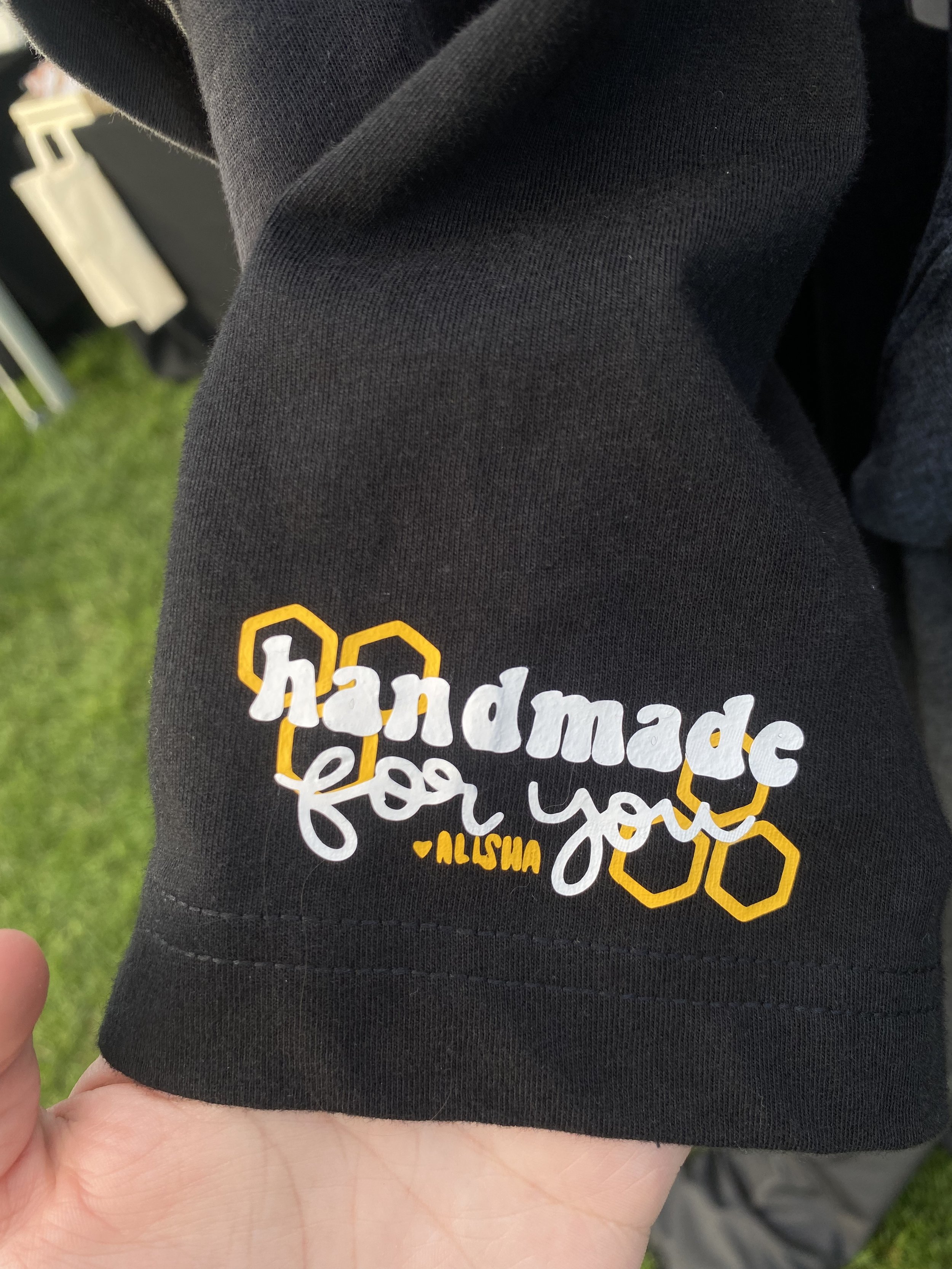 bb bee only sleeve.jpeg